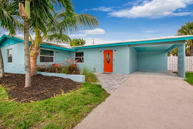 3131 Avenue H E, Riviera Beach, FL 33404 — photo 2 of 38