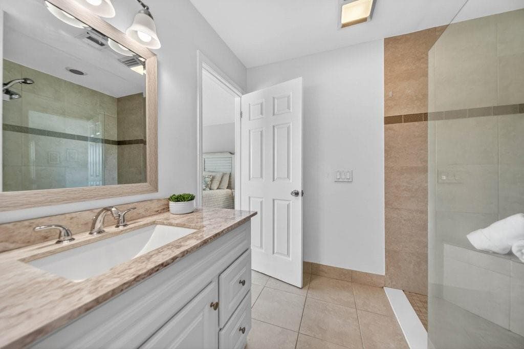 4735 SW Bimini Cir Circle S, Palm City, FL 34990 — photo 14 of 38