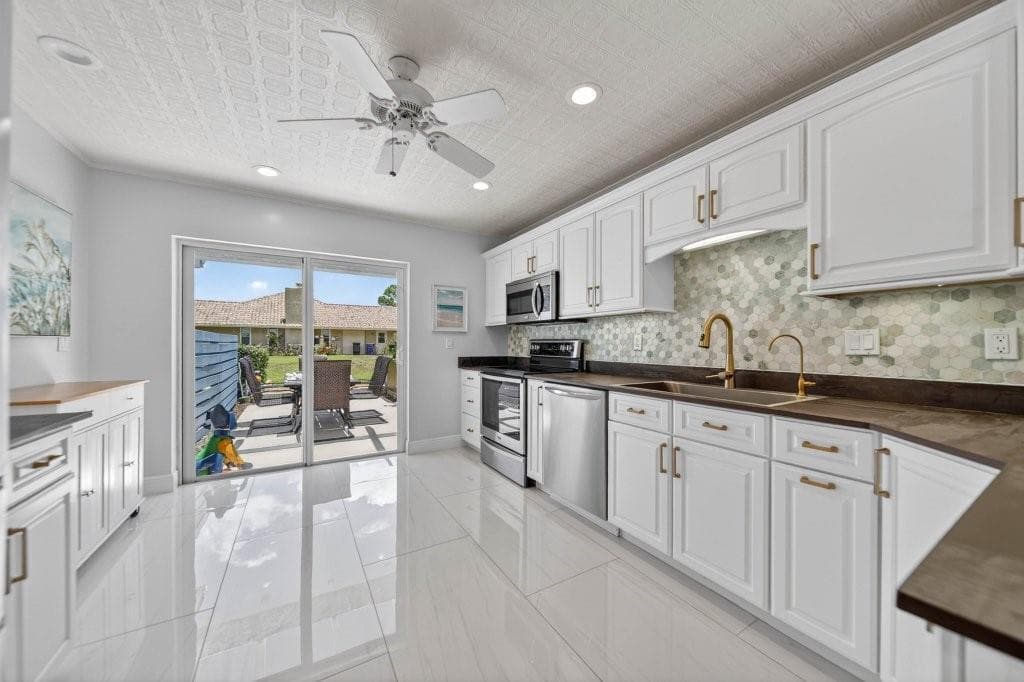 4735 SW Bimini Cir Circle S, Palm City, FL 34990 — photo 10 of 38