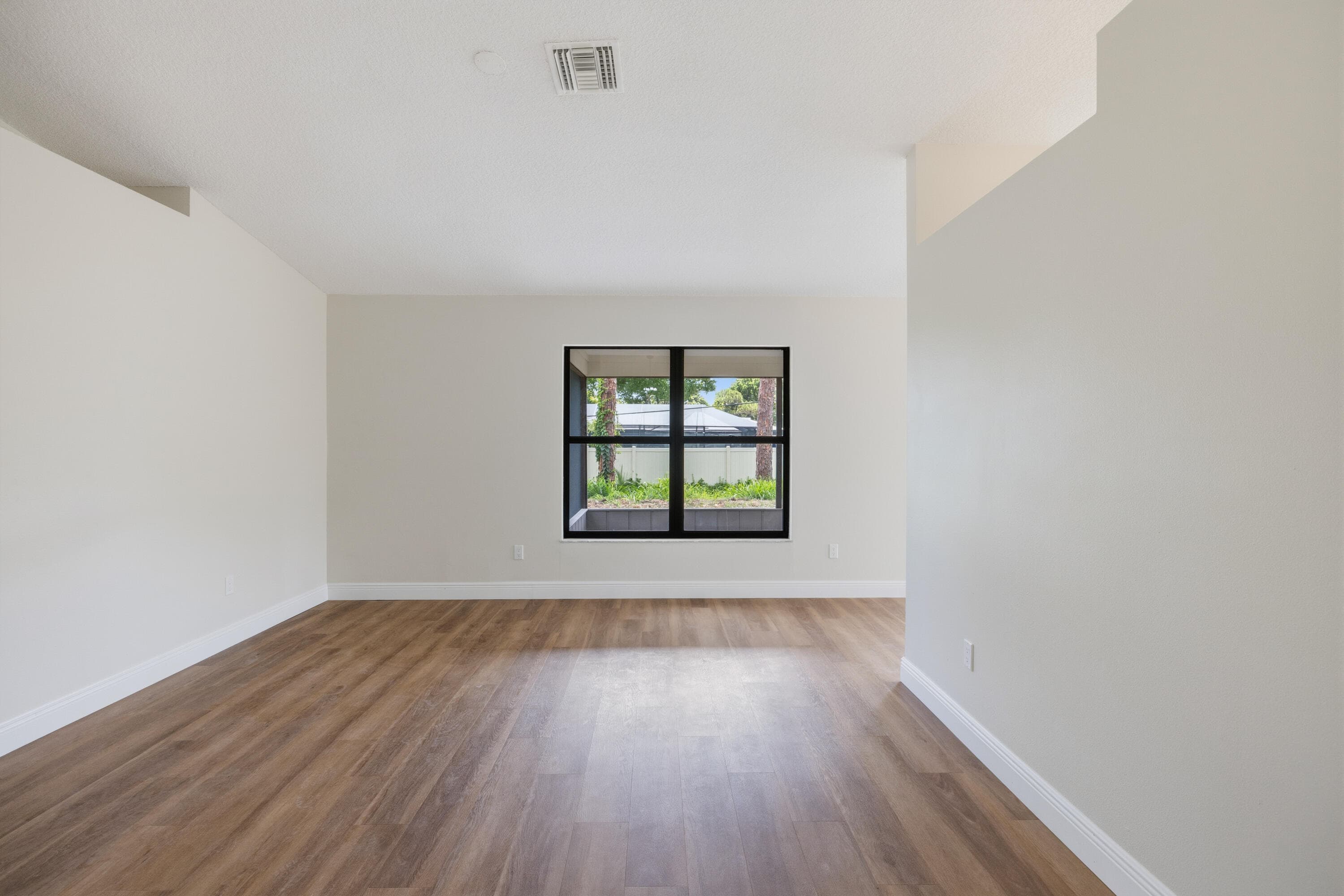 186 24th Avenue, Vero Beach, FL 32962 — photo 14 of 44