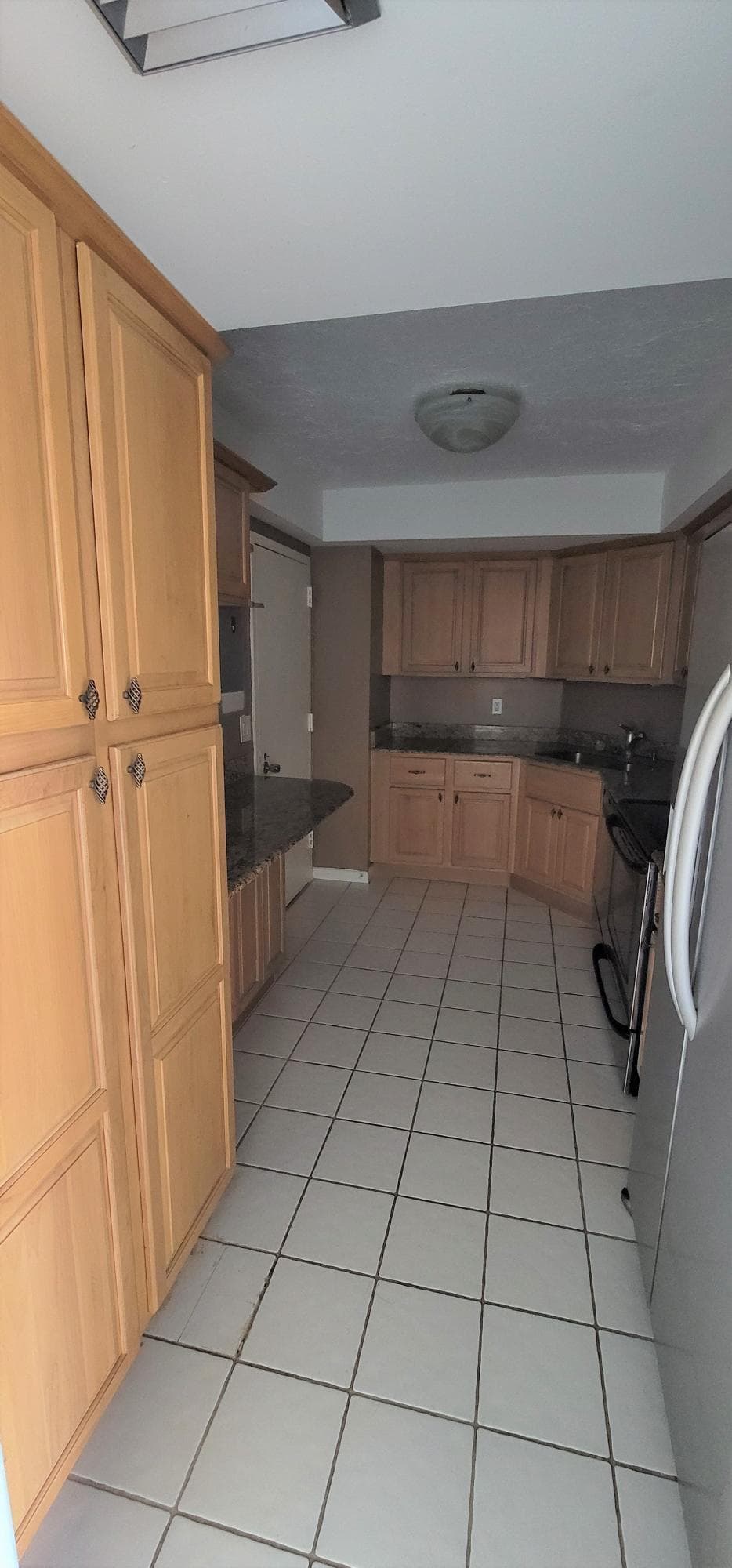 2425 Presidential Way 402, West Palm Beach, FL 33401 — photo 2 of 15