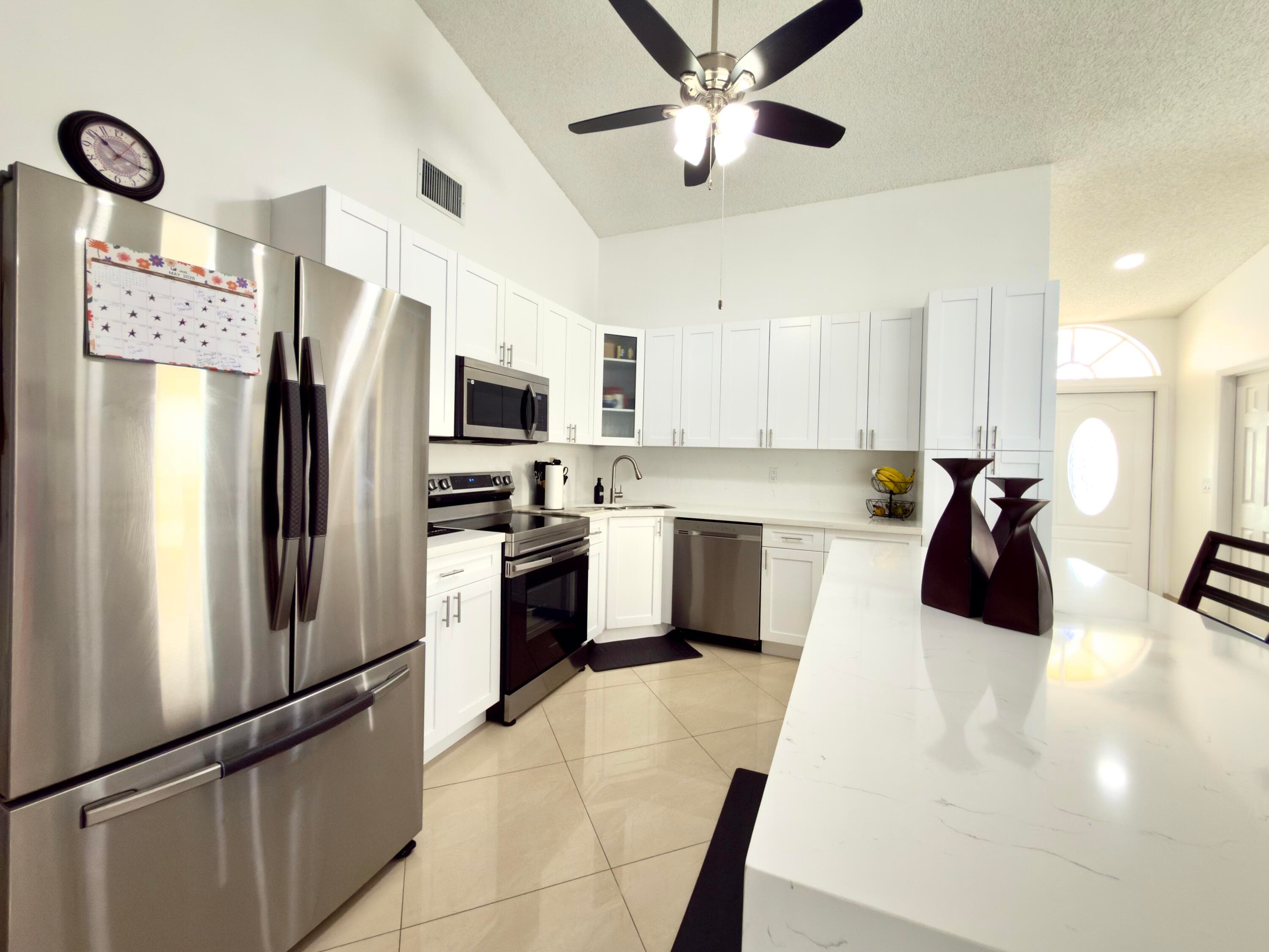 10189 Balsa Way, Palm Beach Gardens, FL 33410 — photo 12 of 46