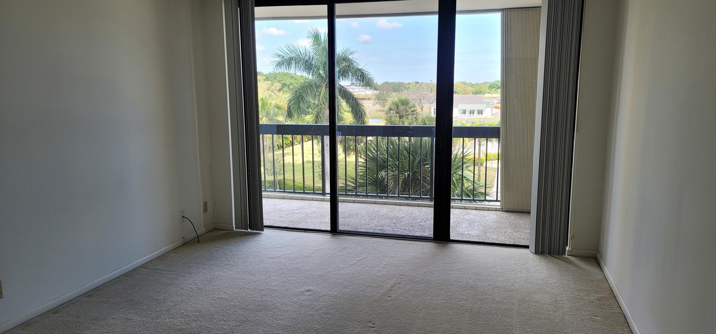 2425 Presidential Way 402, West Palm Beach, FL 33401 — photo 13 of 15