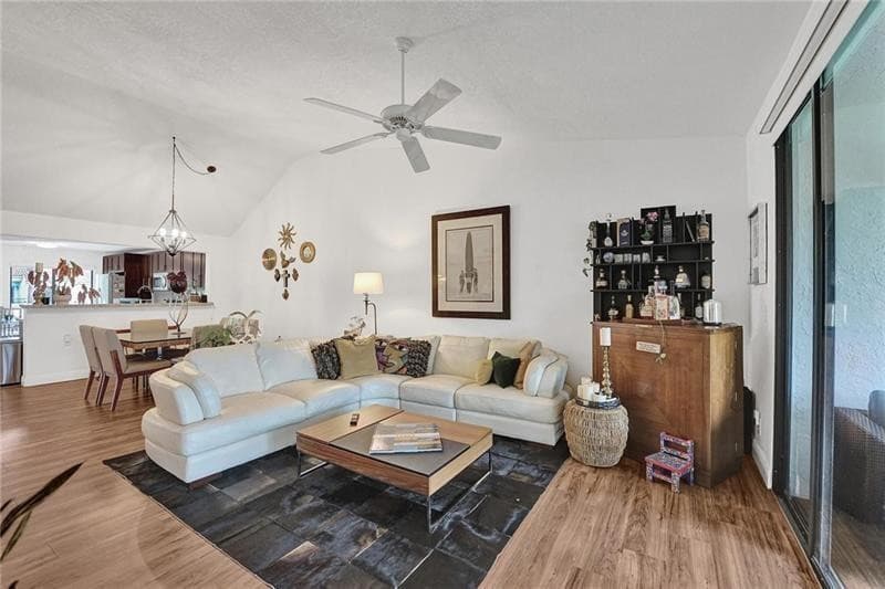 7533 Glendevon Lane 907, Delray Beach, FL 33446 — photo 16 of 36