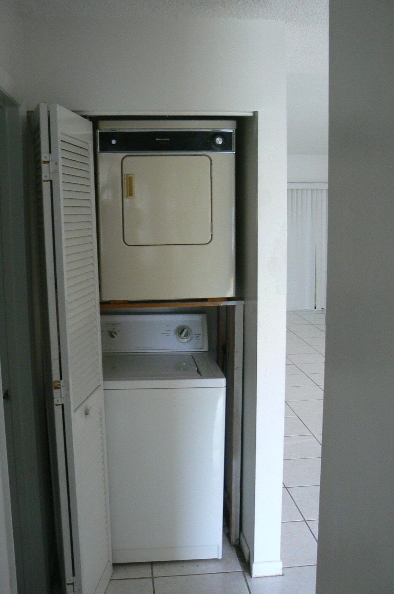 3135 Coral Ridge Drive 3135, Coral Springs, FL 33065 — photo 2 of 8