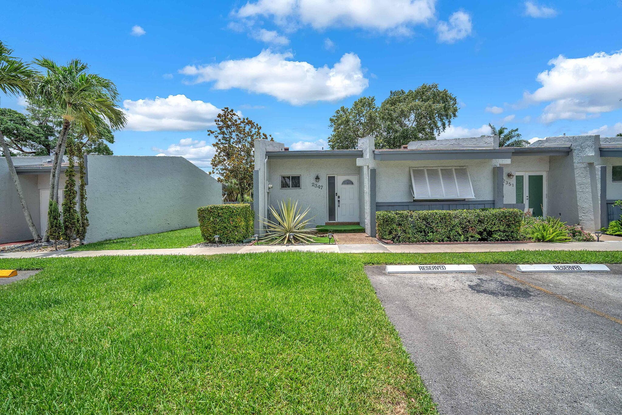 2347 N 37th Avenue, Hollywood, FL 33021 — photo 2 of 33