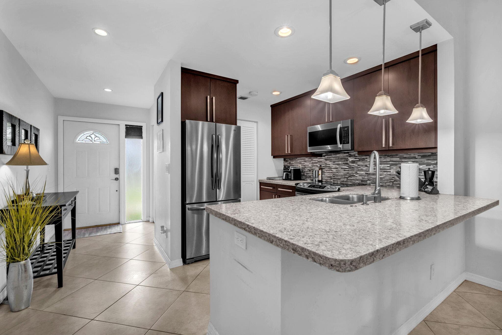2347 N 37th Avenue, Hollywood, FL 33021 — photo 14 of 33