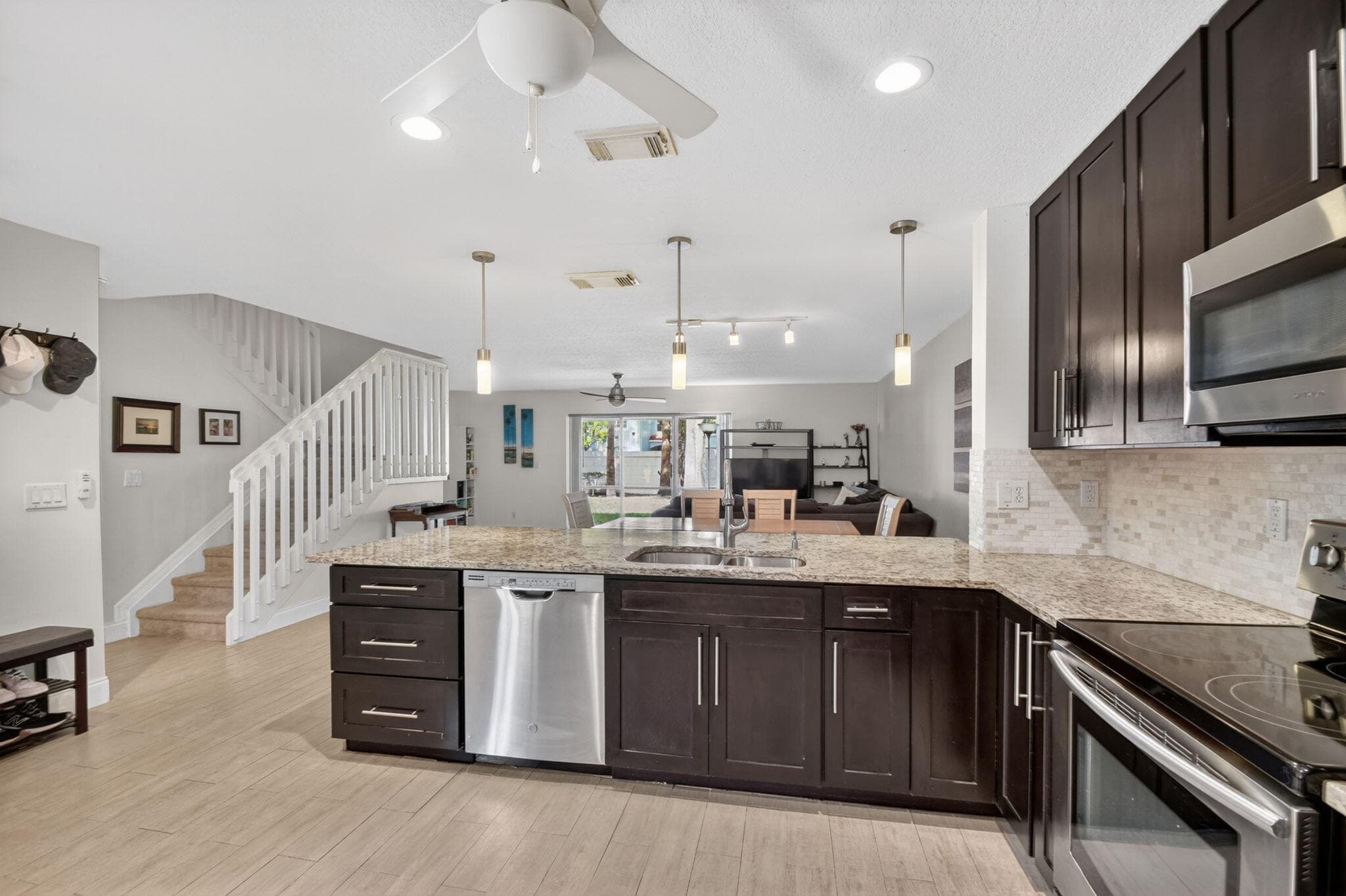 1039 Arezzo Circle, Boynton Beach, FL 33436 — photo 10 of 53