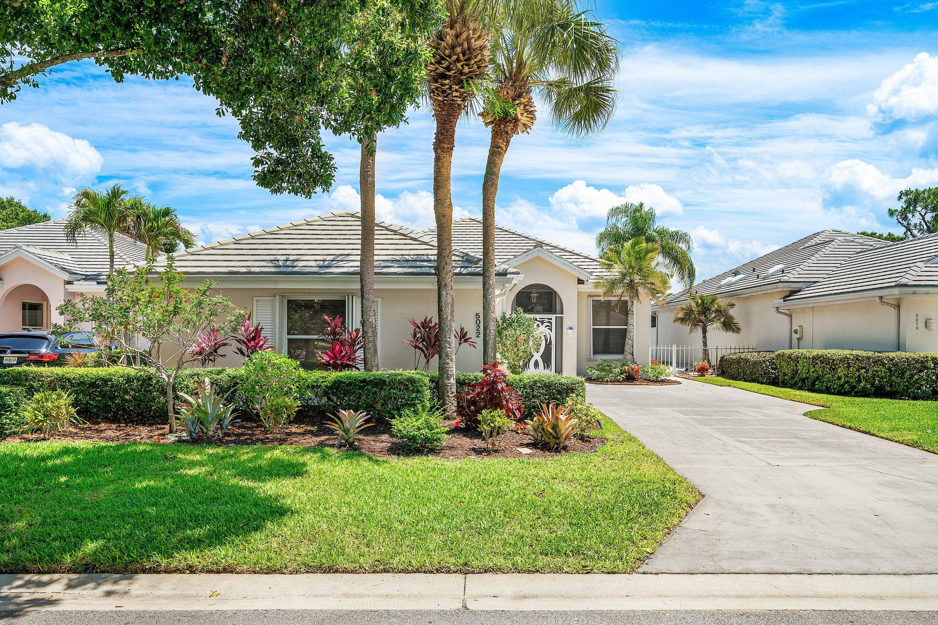 5022 SE Inkwood Way SE, Hobe Sound, FL 33455 — photo 2 of 59