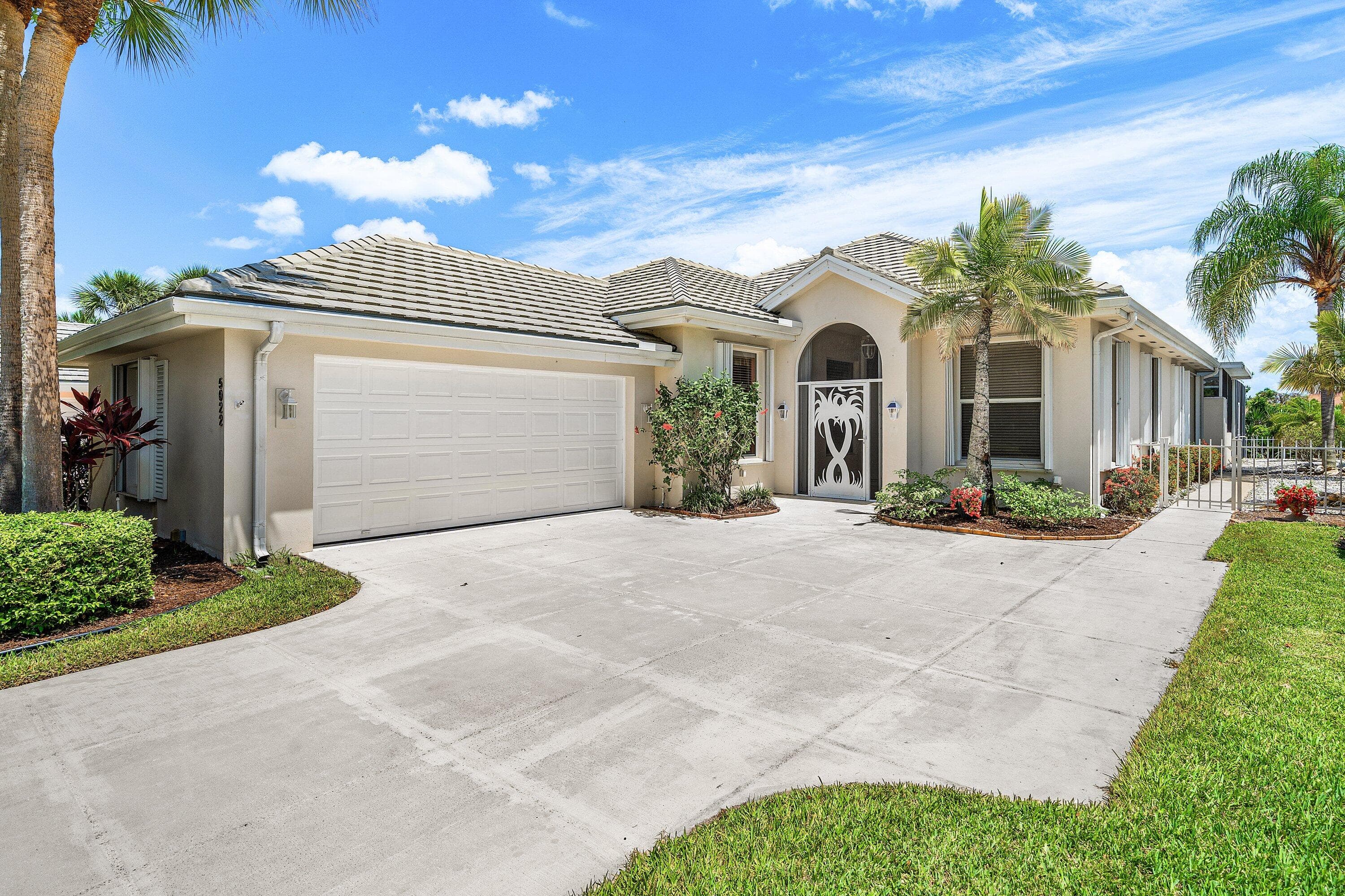5022 SE Inkwood Way SE, Hobe Sound, FL 33455 — photo 3 of 59
