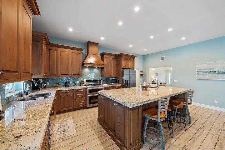 500 Sunrise Way, Juno Beach, FL 33408 — photo 4 of 36