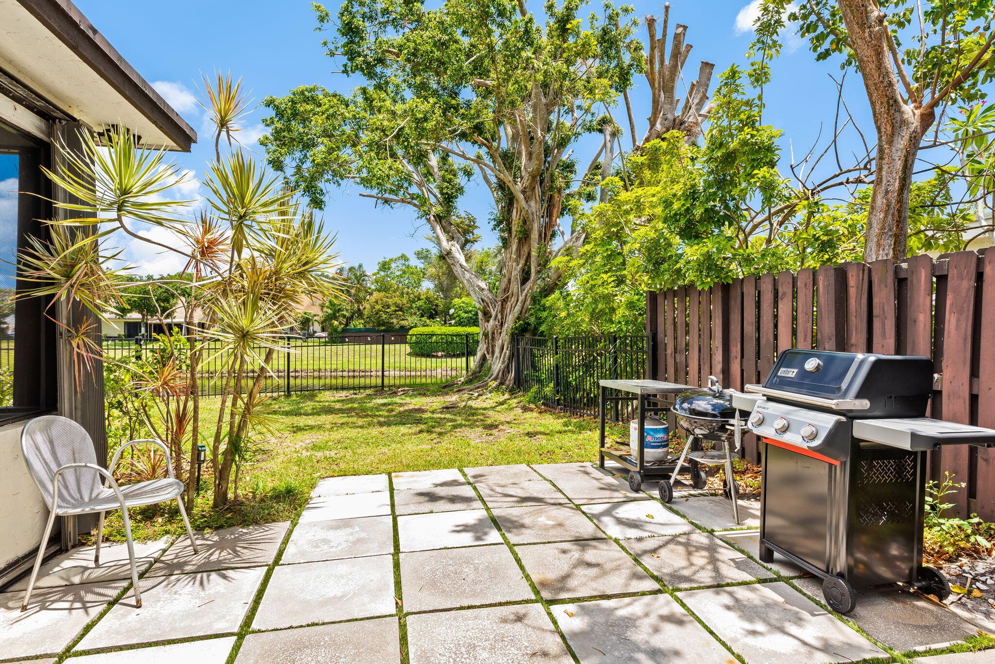 305 SW 28th Avenue, Delray Beach, FL 33445 — photo 18 of 33