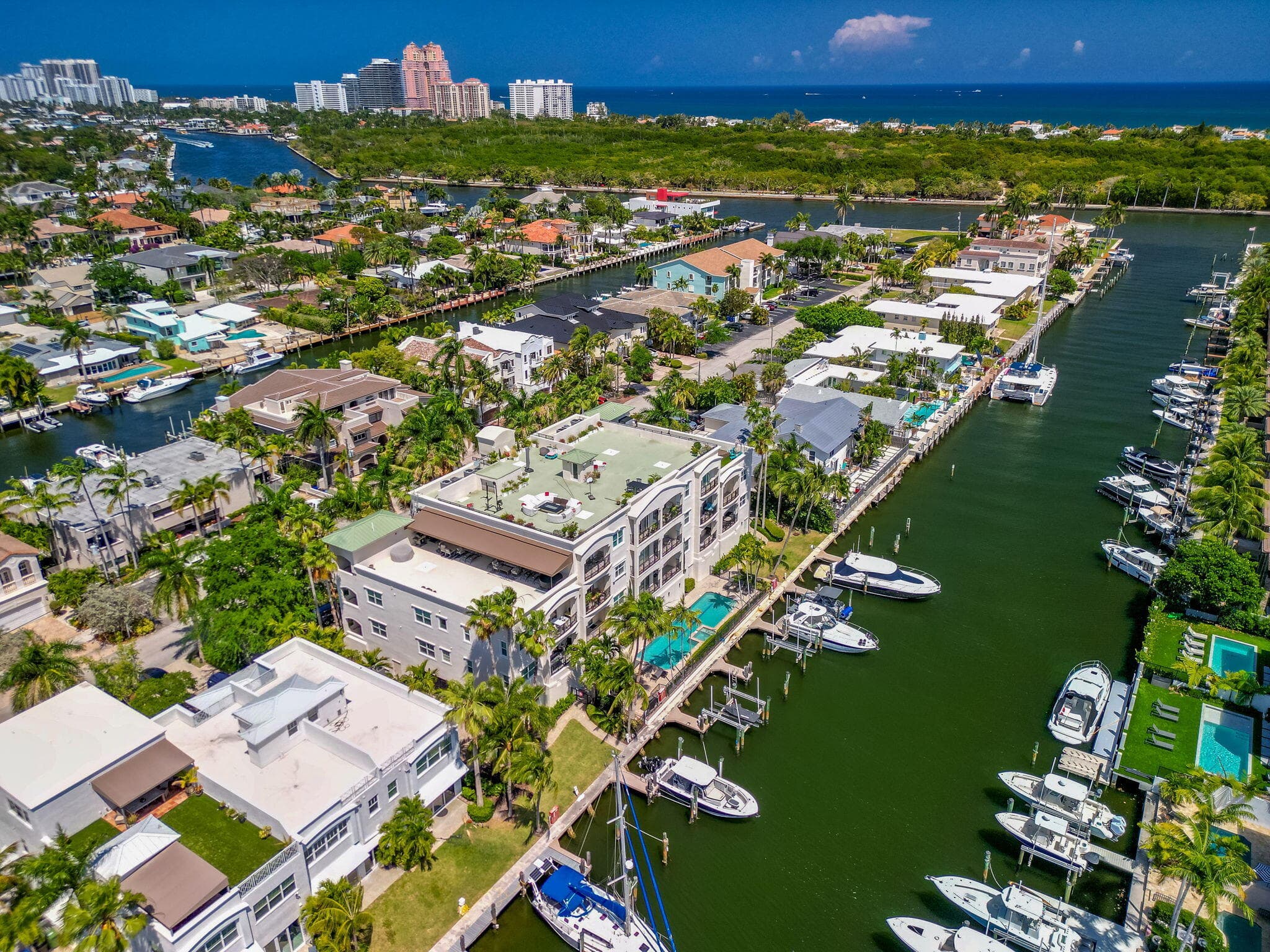 2720 NE 15th Street 303, Fort Lauderdale, FL 33304 — photo 31 of 34