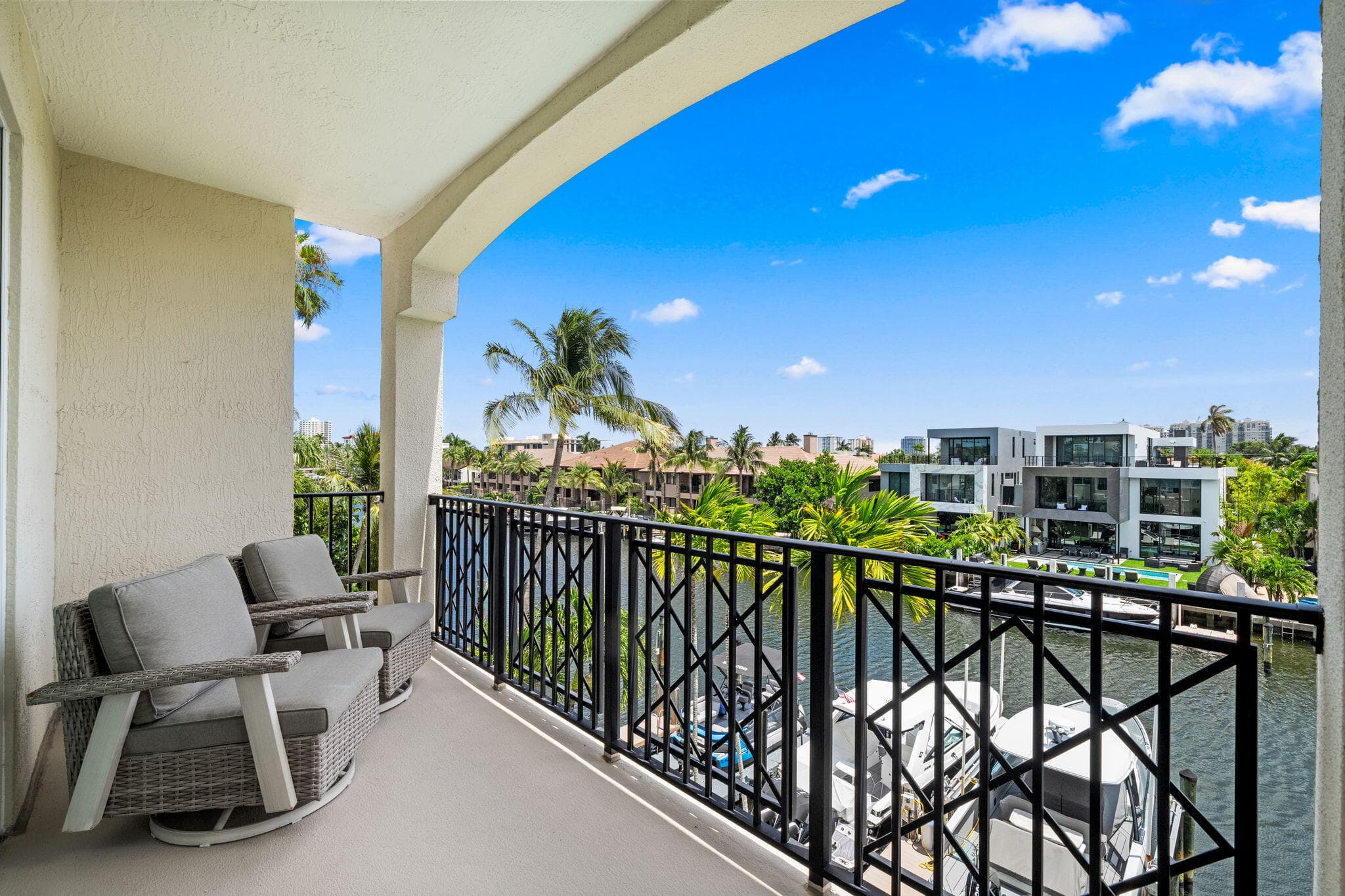 2720 NE 15th Street 303, Fort Lauderdale, FL 33304 — photo 1 of 34