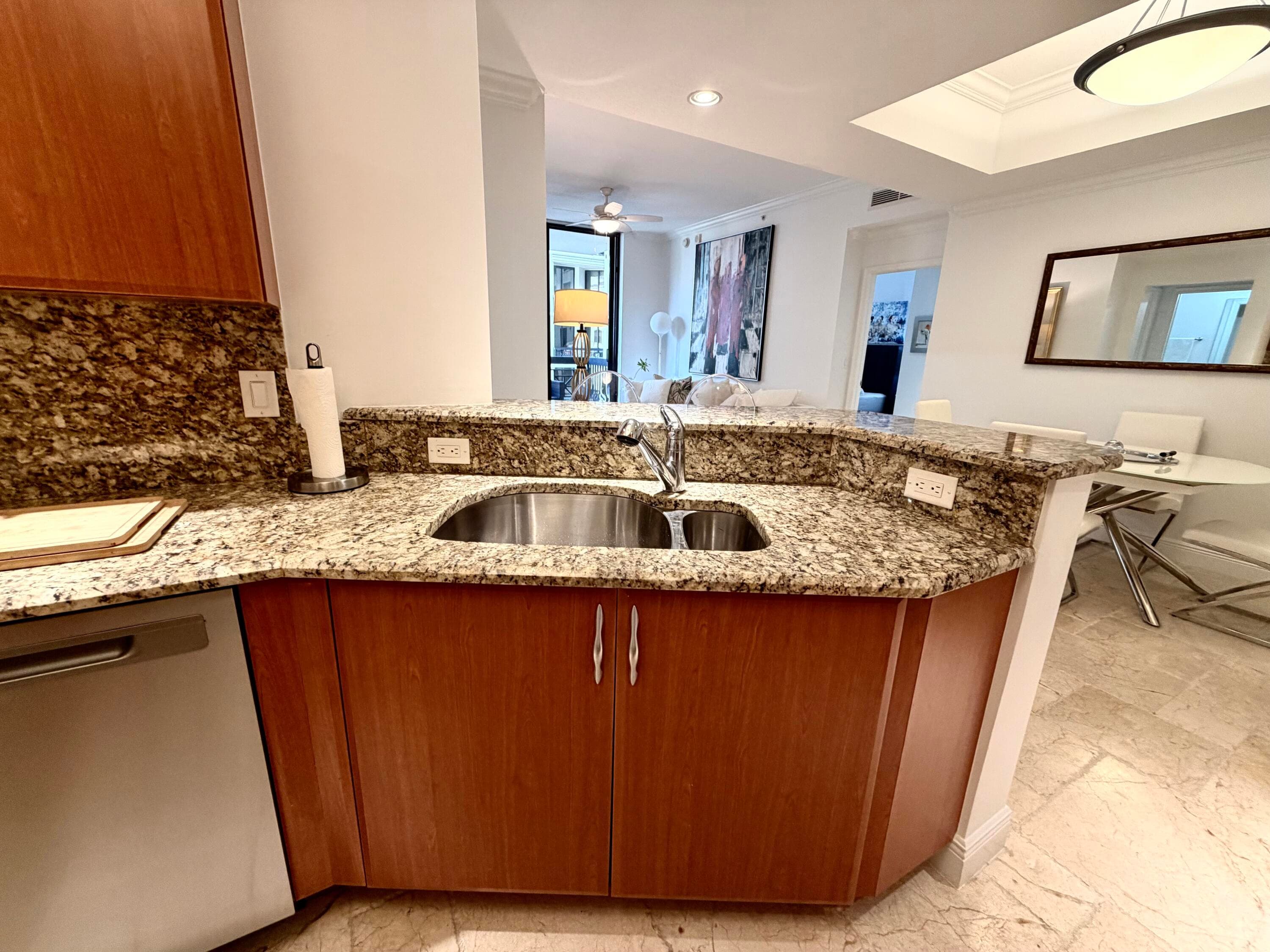 701 S Olive Avenue S 1413, West Palm Beach, FL 33401 — photo 15 of 60