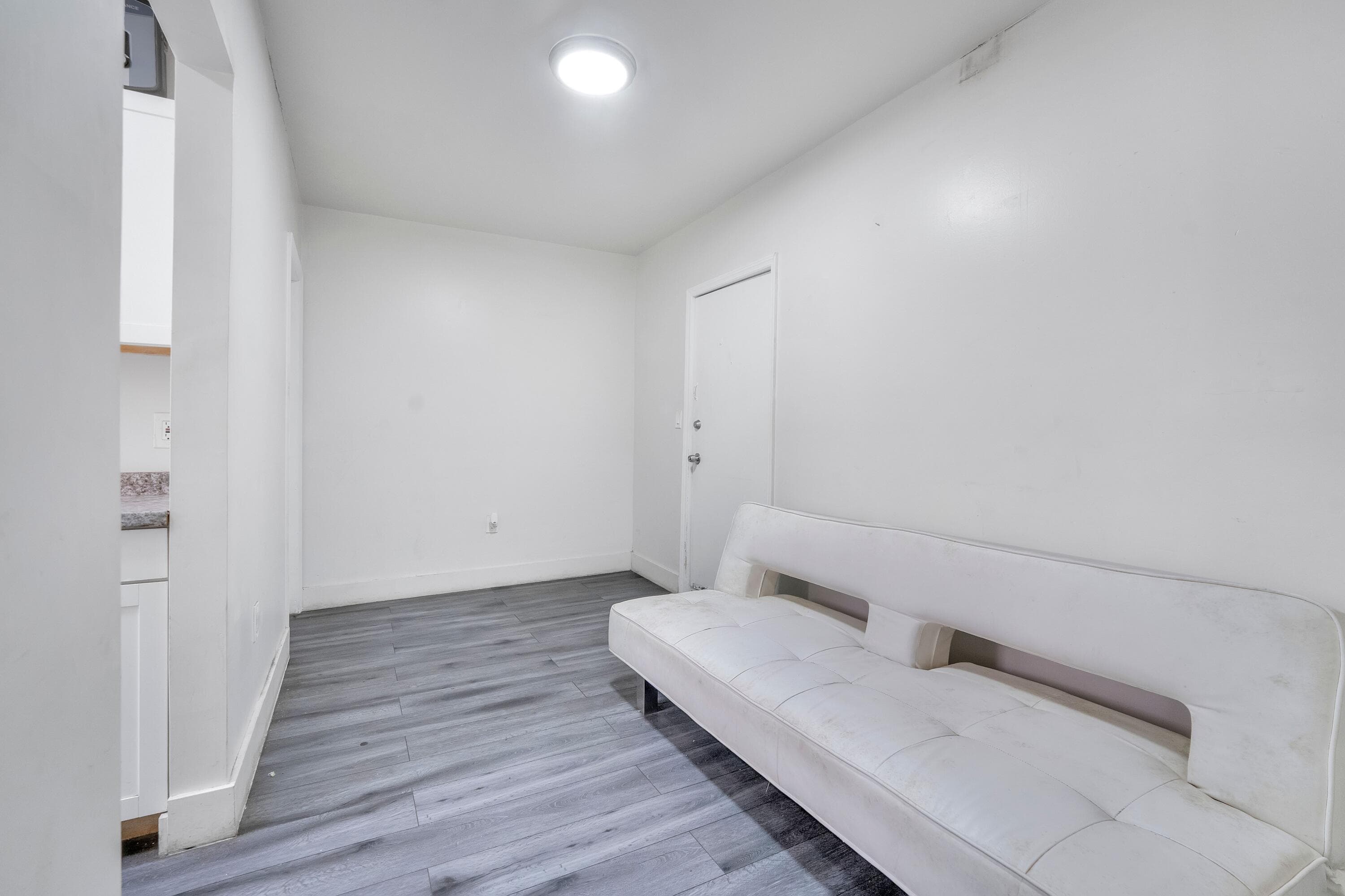 1554 SW 5th Street 3, Miami, FL 33135 — photo 4 of 6