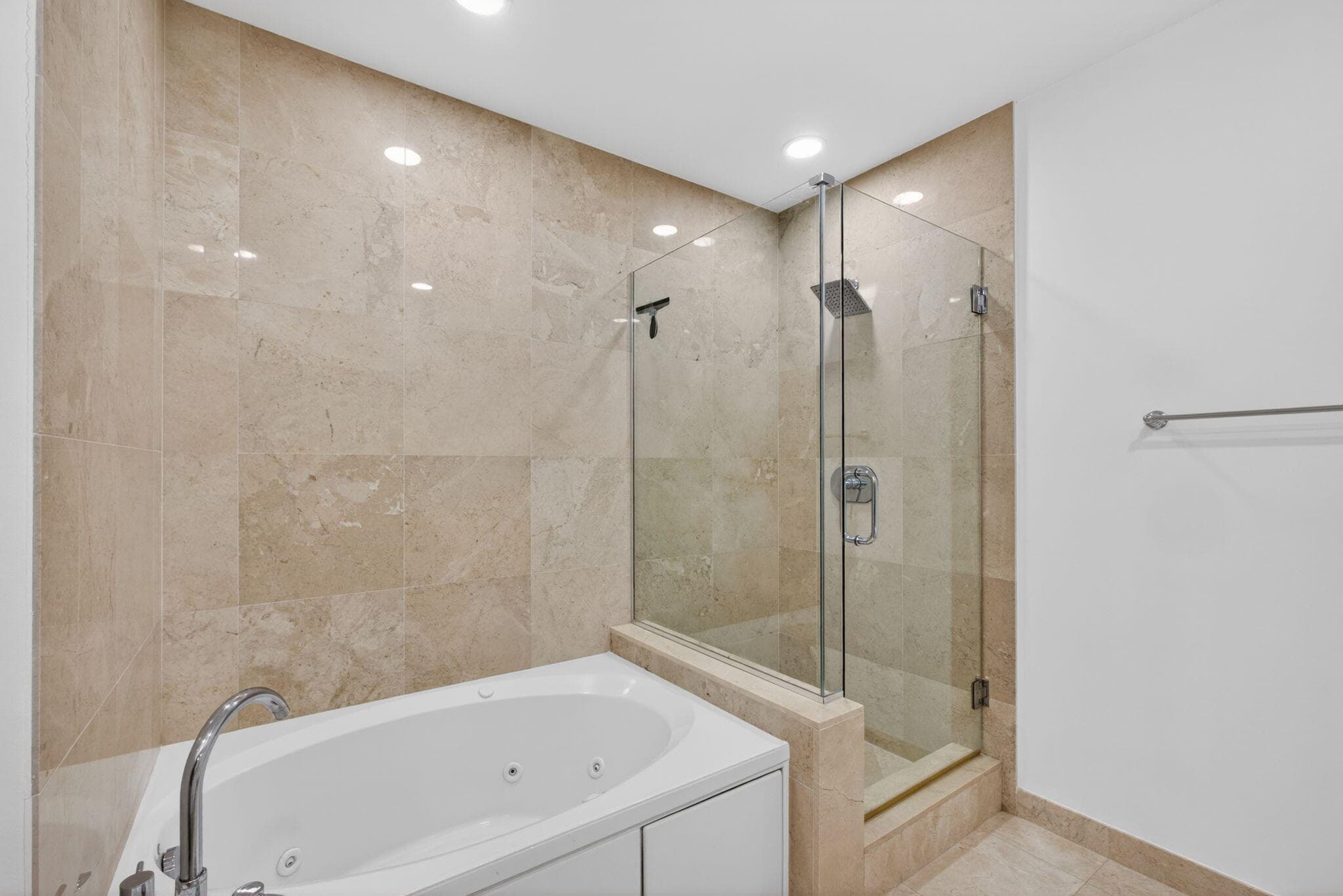 550 Okeechobee Boulevard Uph-04, West Palm Beach, FL 33401 — photo 22 of 74