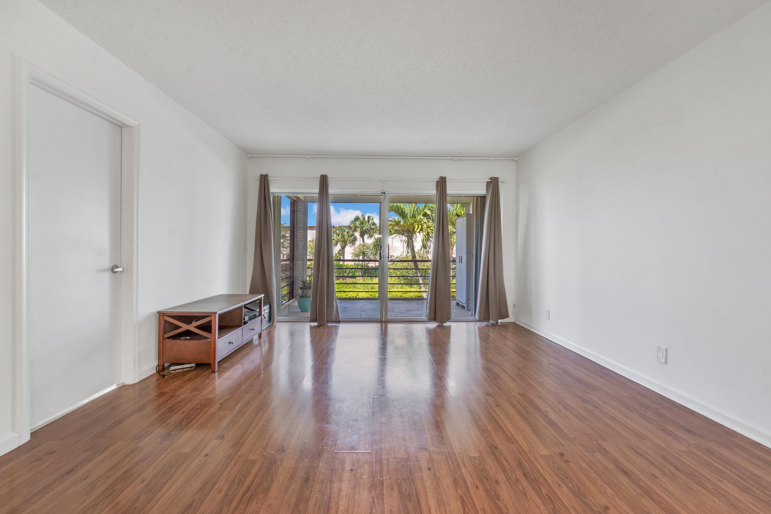 3075 Gardens E Drive 24, Palm Beach Gardens, FL 33410 — photo 1 of 20