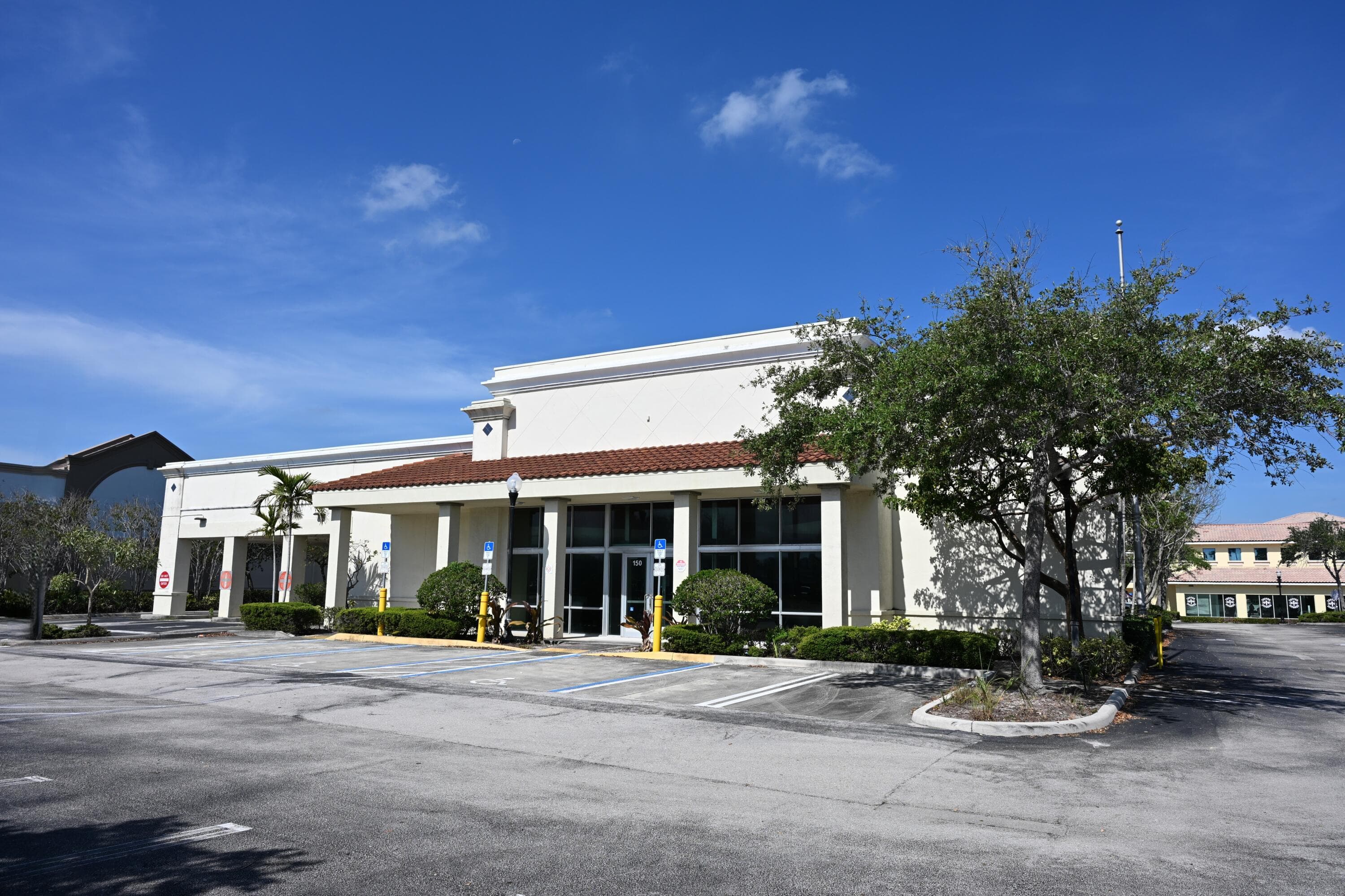 150 Tequesta Drive, Tequesta, FL — photo 1 of 8