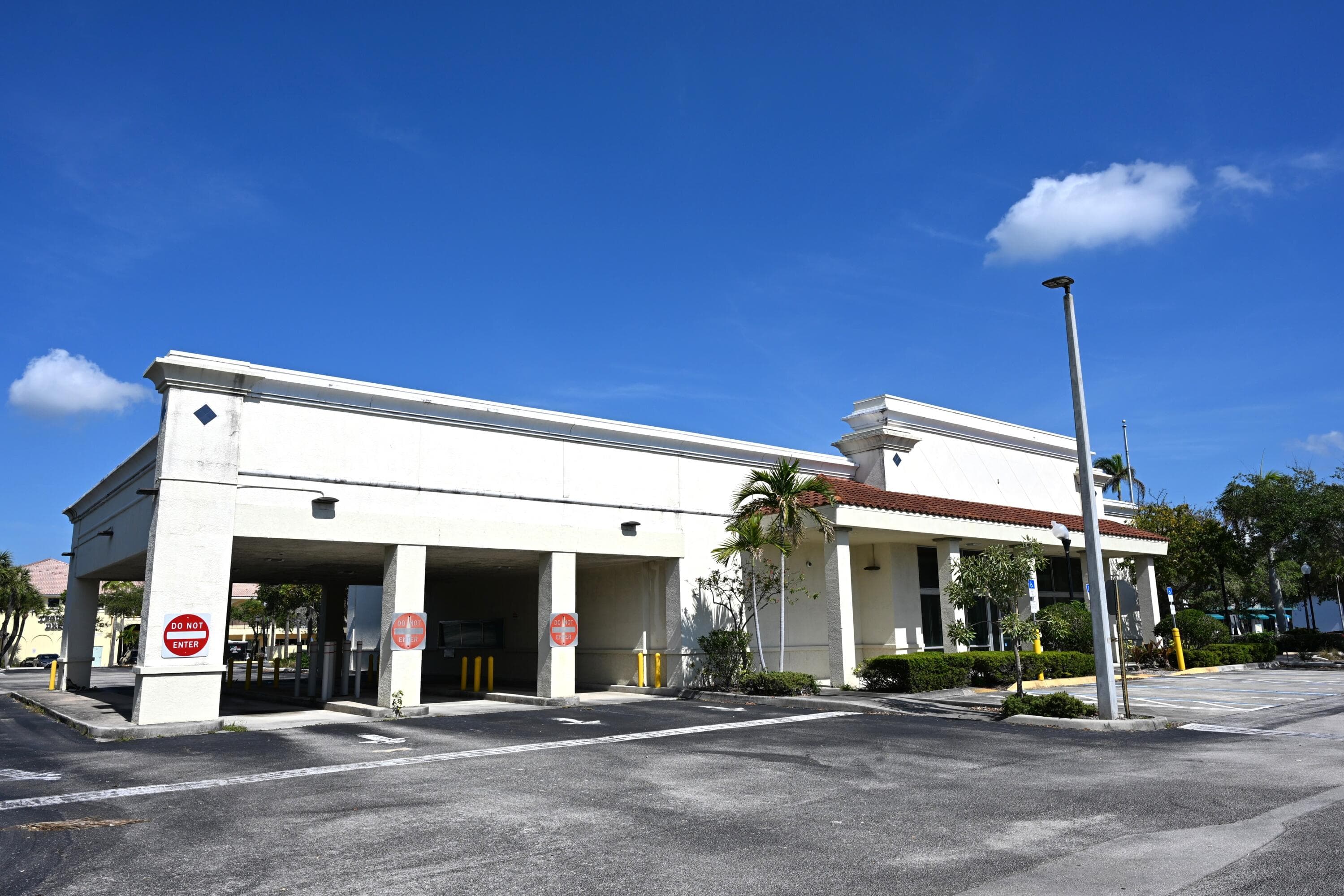 150 Tequesta Drive, Tequesta, FL — photo 2 of 8