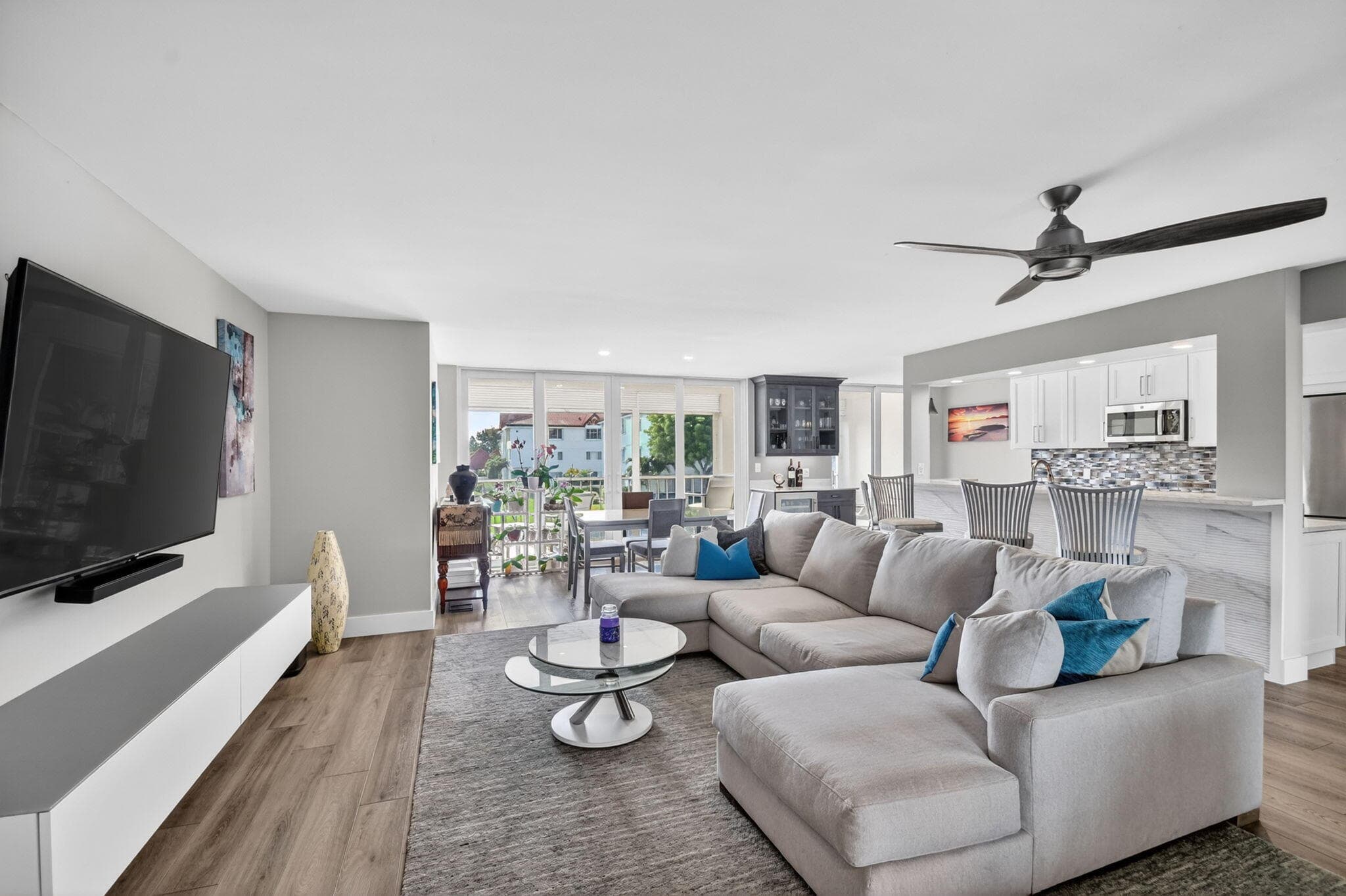 104 Half Moon Circle D2, Hypoluxo, FL 33462 — photo 4 of 83