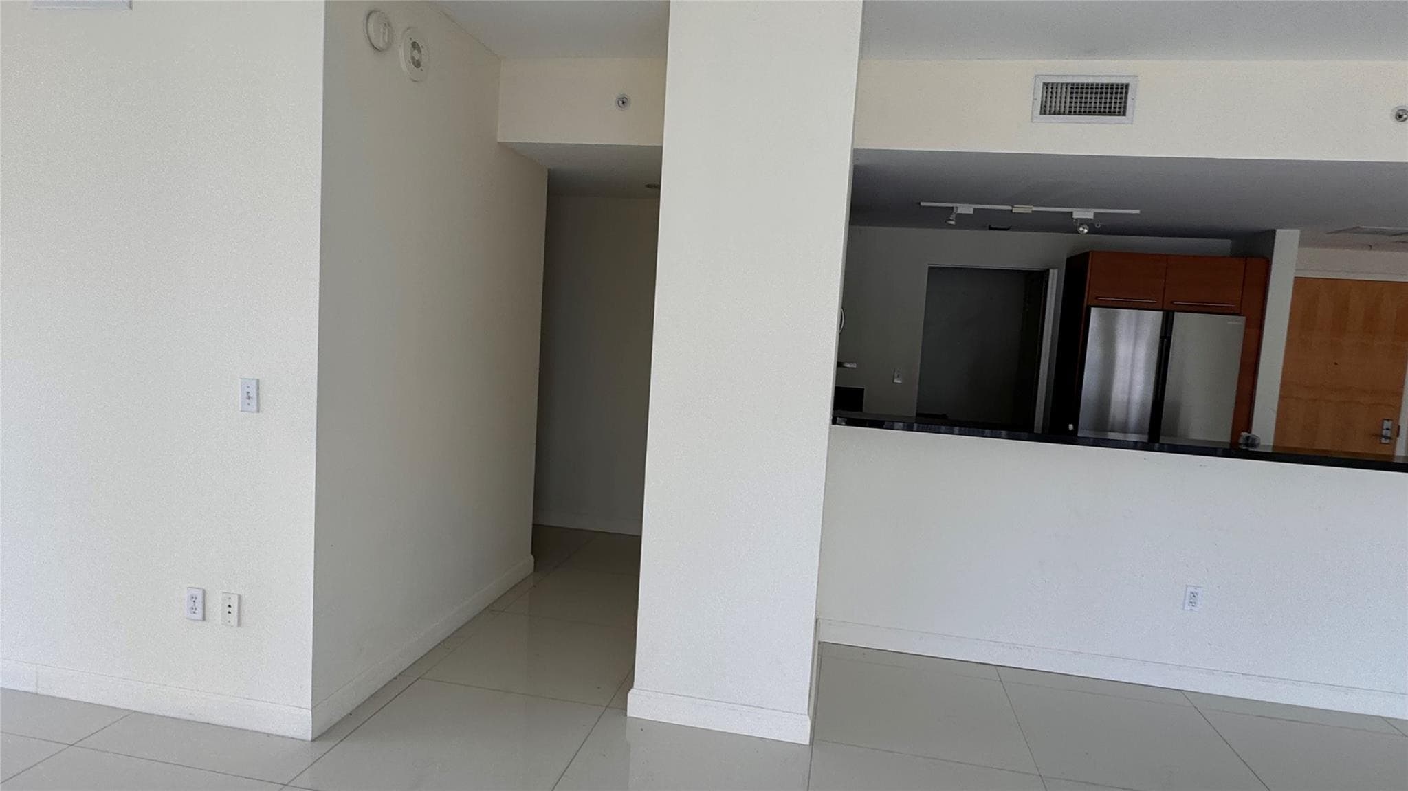 253 NE 2nd Street 3208, Miami, FL 33132 — photo 7 of 10