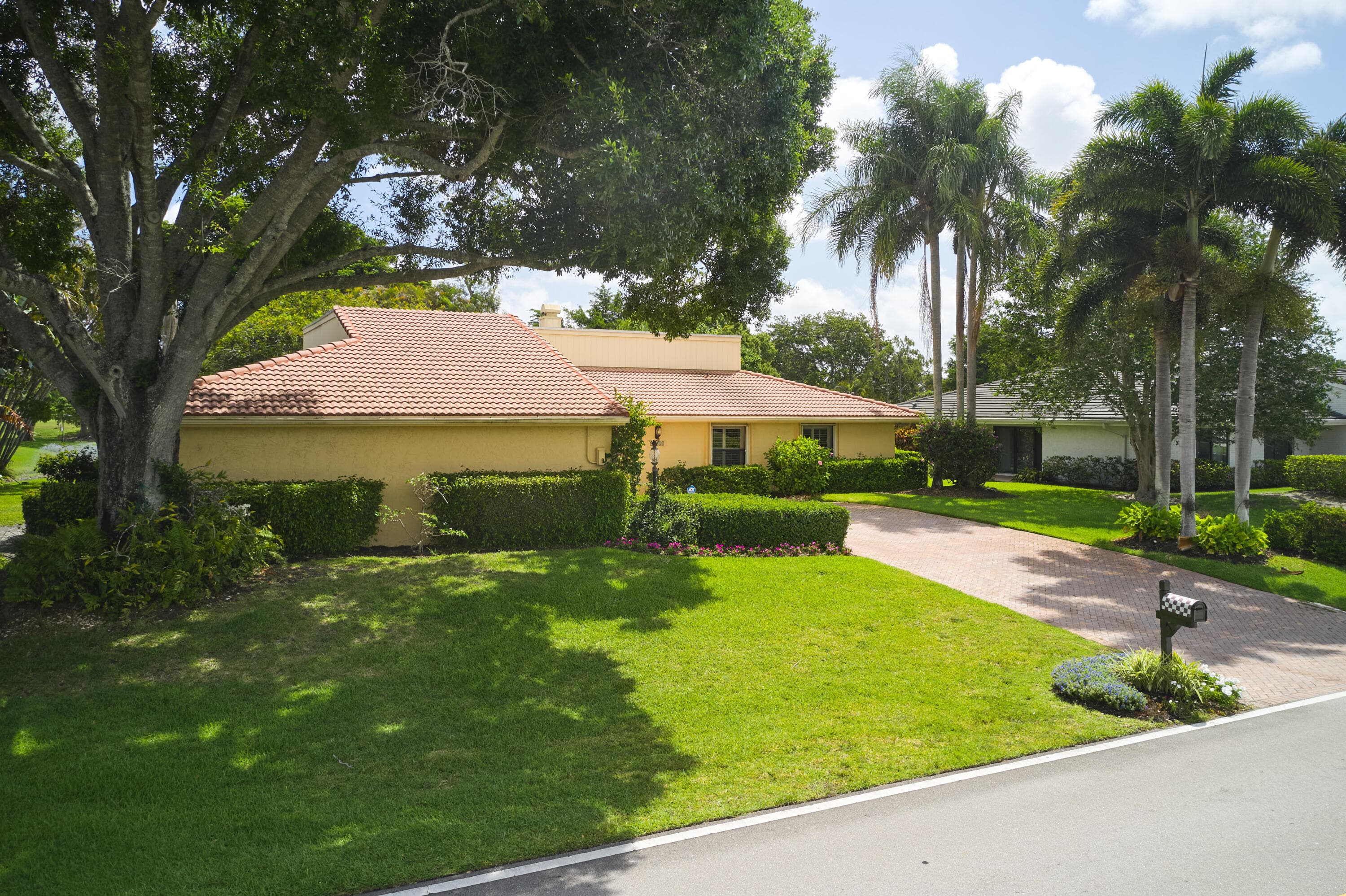 13588 Cross Pointe Drive, Palm Beach Gardens, FL 33418 — photo 3 of 56