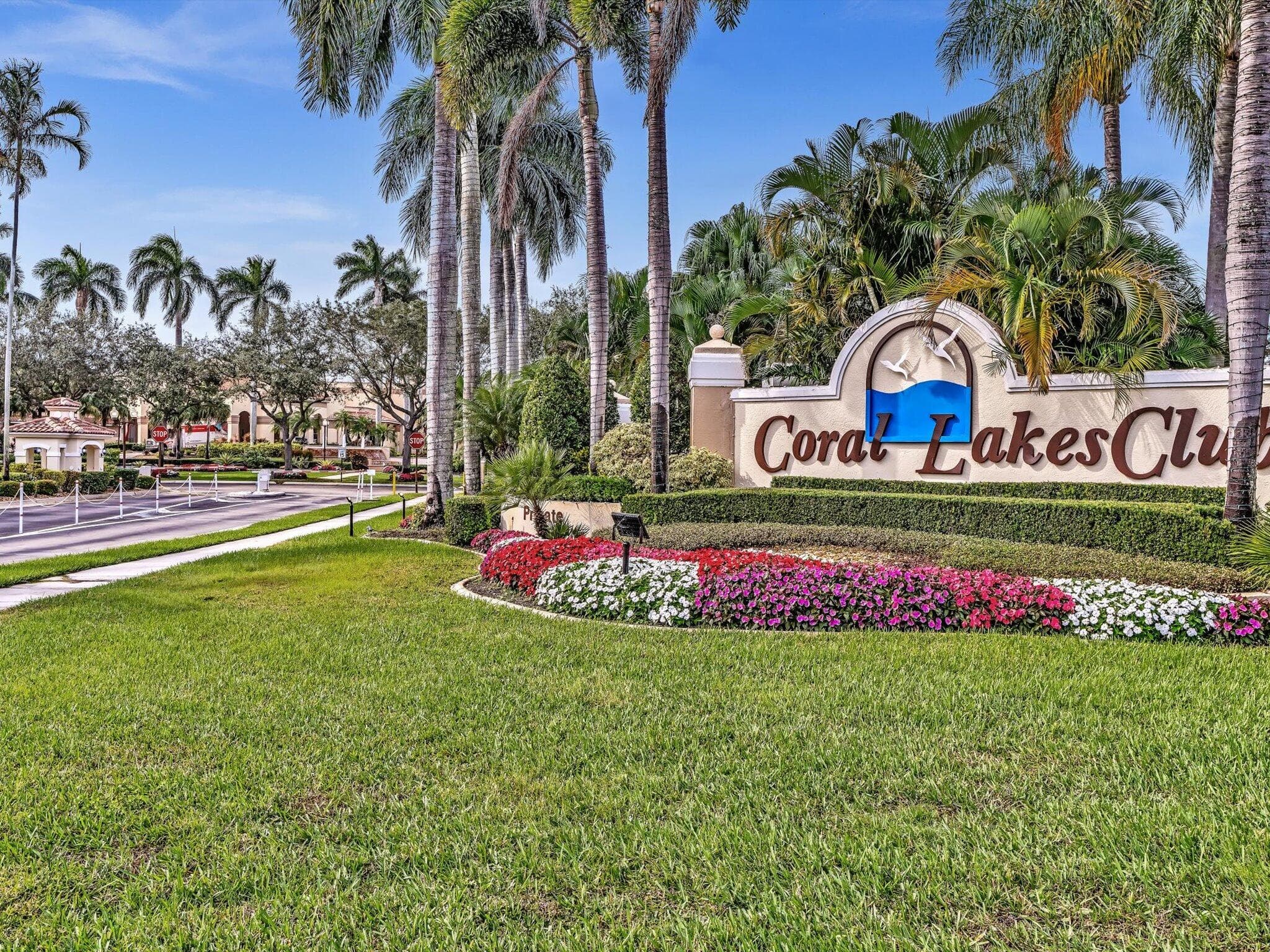 12511 Imperial Isle Drive 402, Boynton Beach, FL 33437 — photo 2 of 51