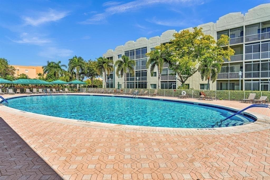 7647 Southampton Terrace 308, Tamarac, FL 33321 — photo 46 of 75