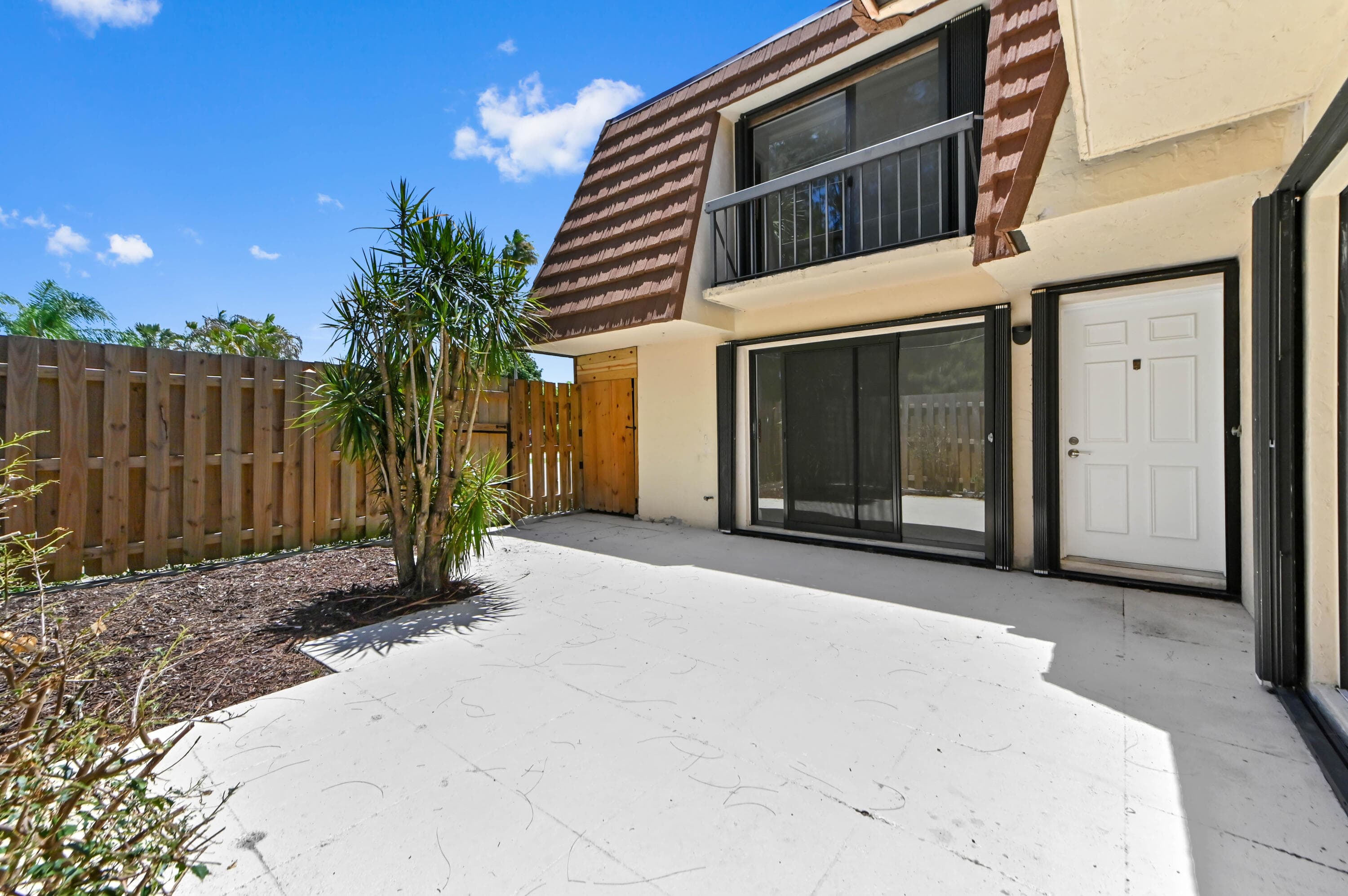 825 Center Street 12a, Jupiter, FL 33458 — photo 1 of 21