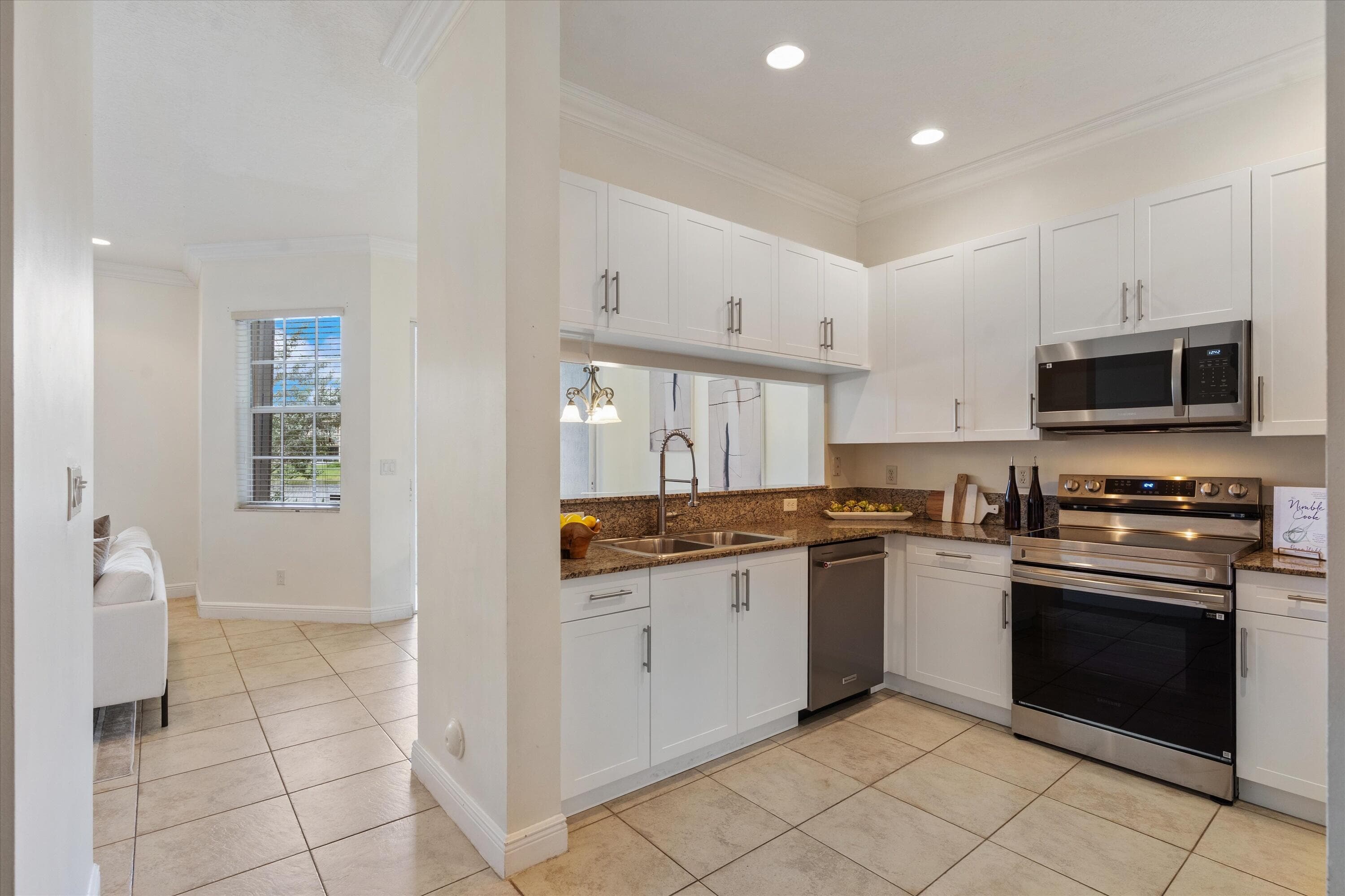 3505 Lakeside Drive, Davie, FL 33328 — photo 8 of 33