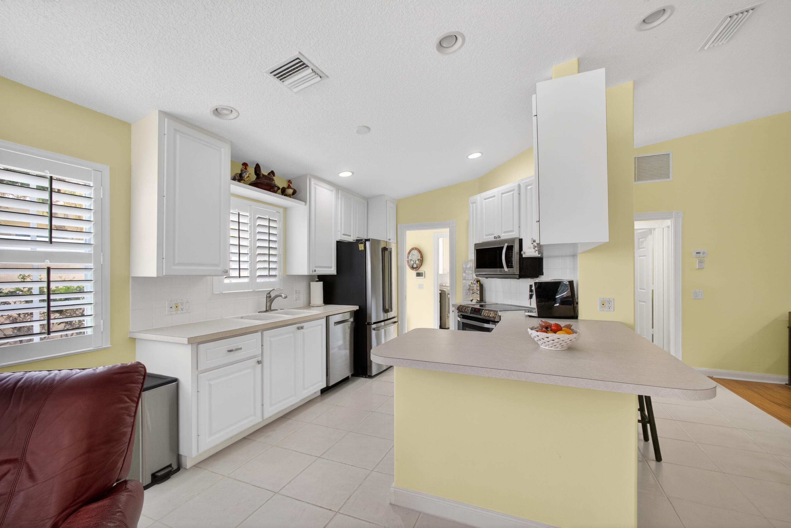 8522 SE Retreat Drive, Hobe Sound, FL 33455 — photo 17 of 62
