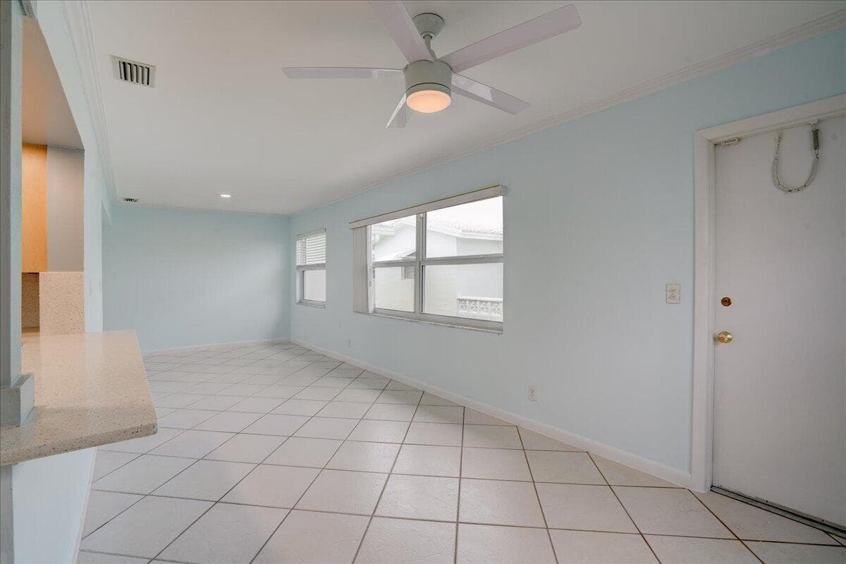 2086 SW 12th Avenue, Boynton Beach, FL 33426 — photo 13 of 59