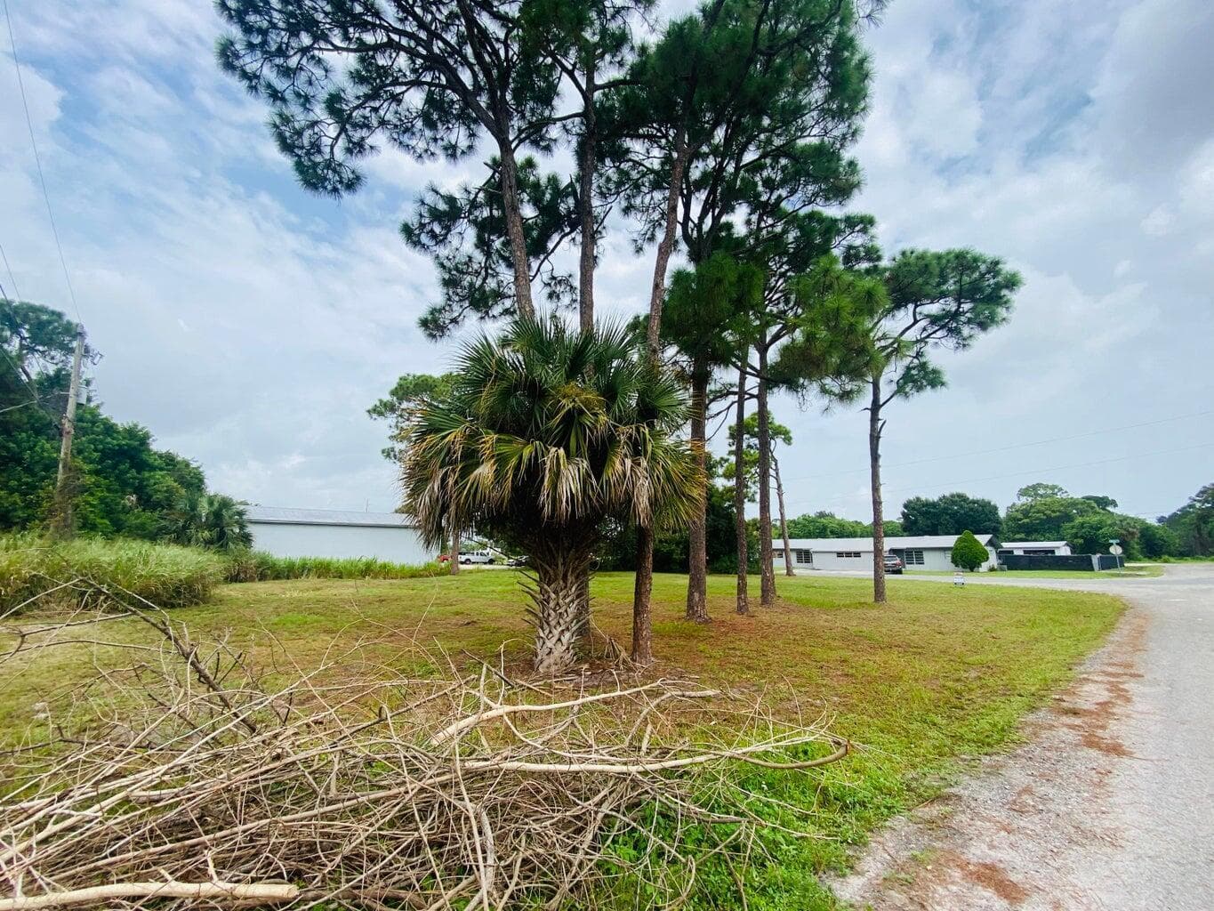 186 Melton Drive, Fort Pierce, FL 34982 — photo 4 of 7