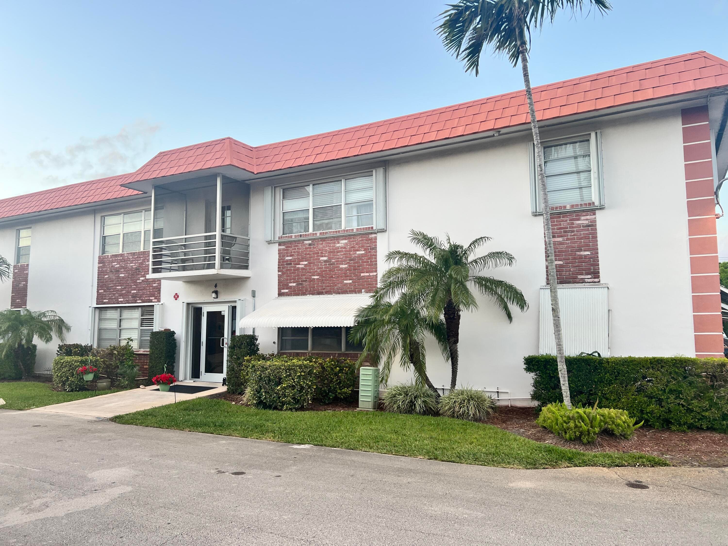 3550 NW 8th Avenue 404, Pompano Beach, FL 33064 — photo 2 of 20