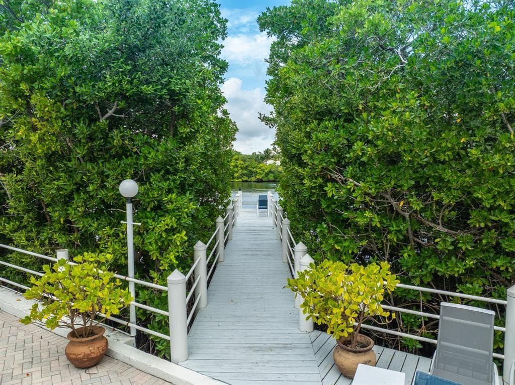 3601 S Ocean Boulevard 406, South Palm Beach, FL 33480 — photo