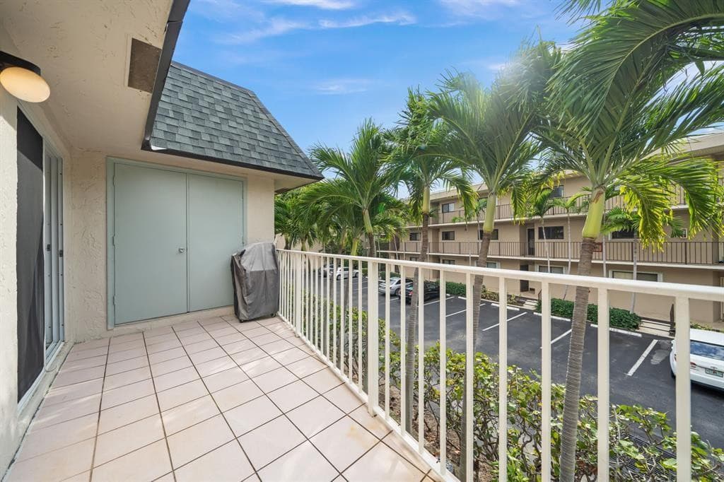 3601 S Ocean Boulevard 406, South Palm Beach, FL 33480 — photo 28 of 55
