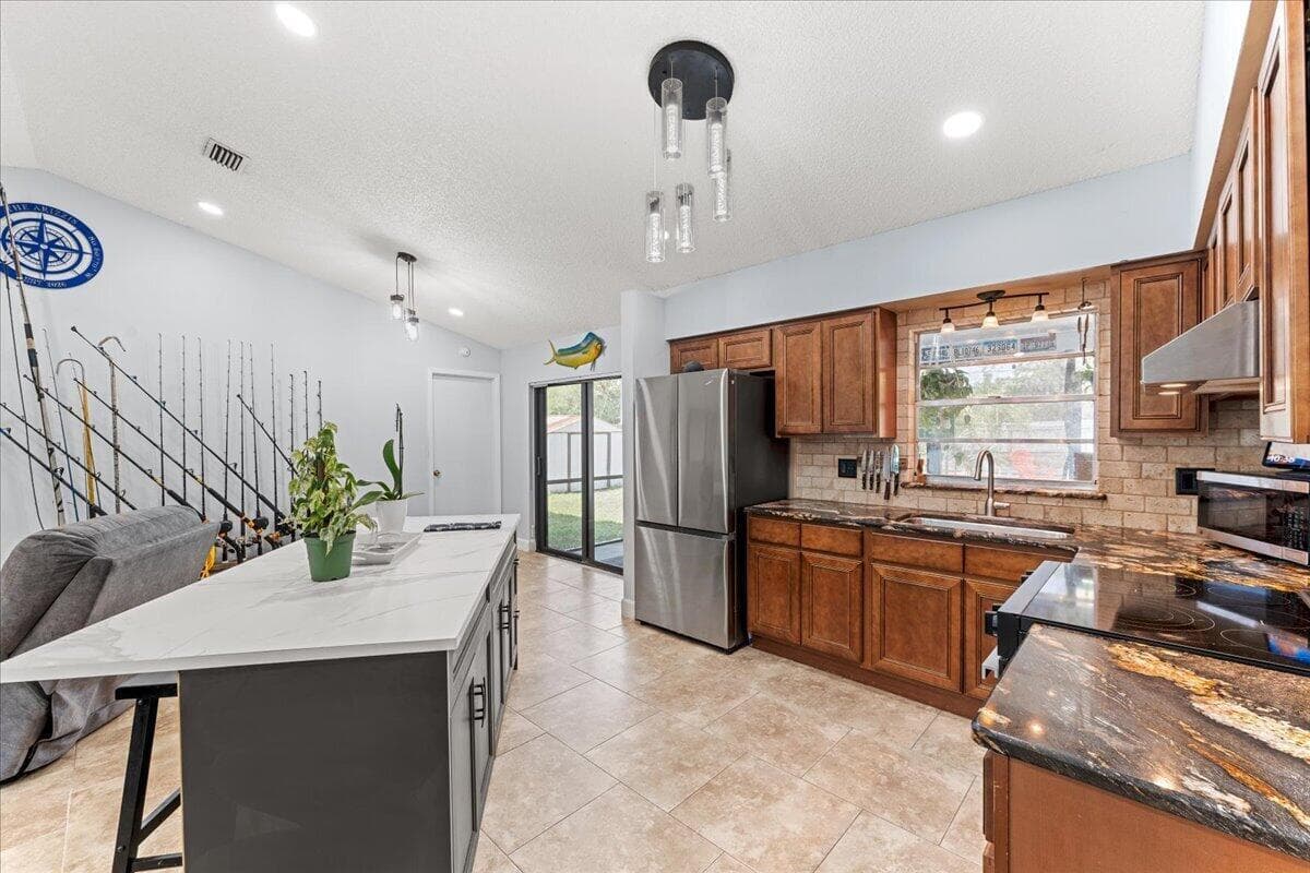 2350 Fallon Boulevard NE, Palm Bay, FL 32907 — photo 14 of 70