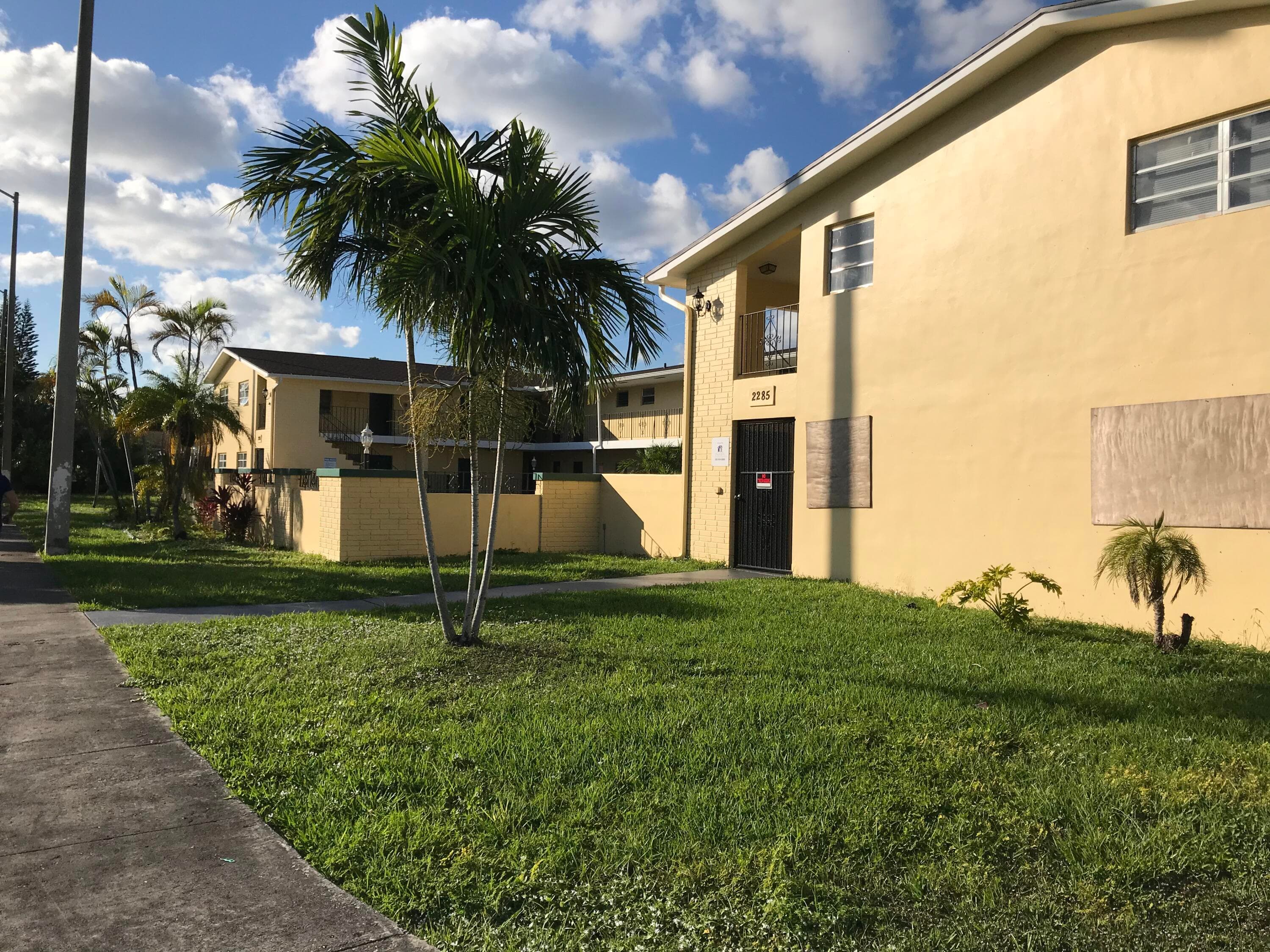2285 NE 172nd Street 12, North Miami Beach, FL 33160 — photo 14 of 18