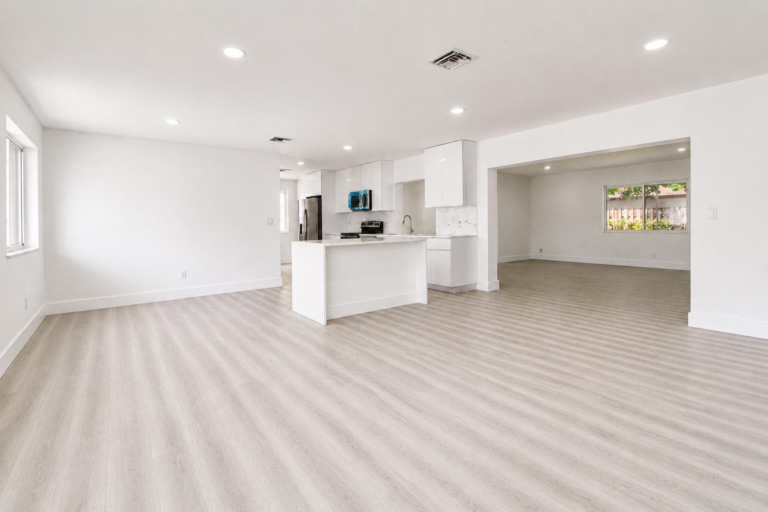 2440 NW 63rd Terrace, Sunrise, FL 33313 — photo 11 of 42
