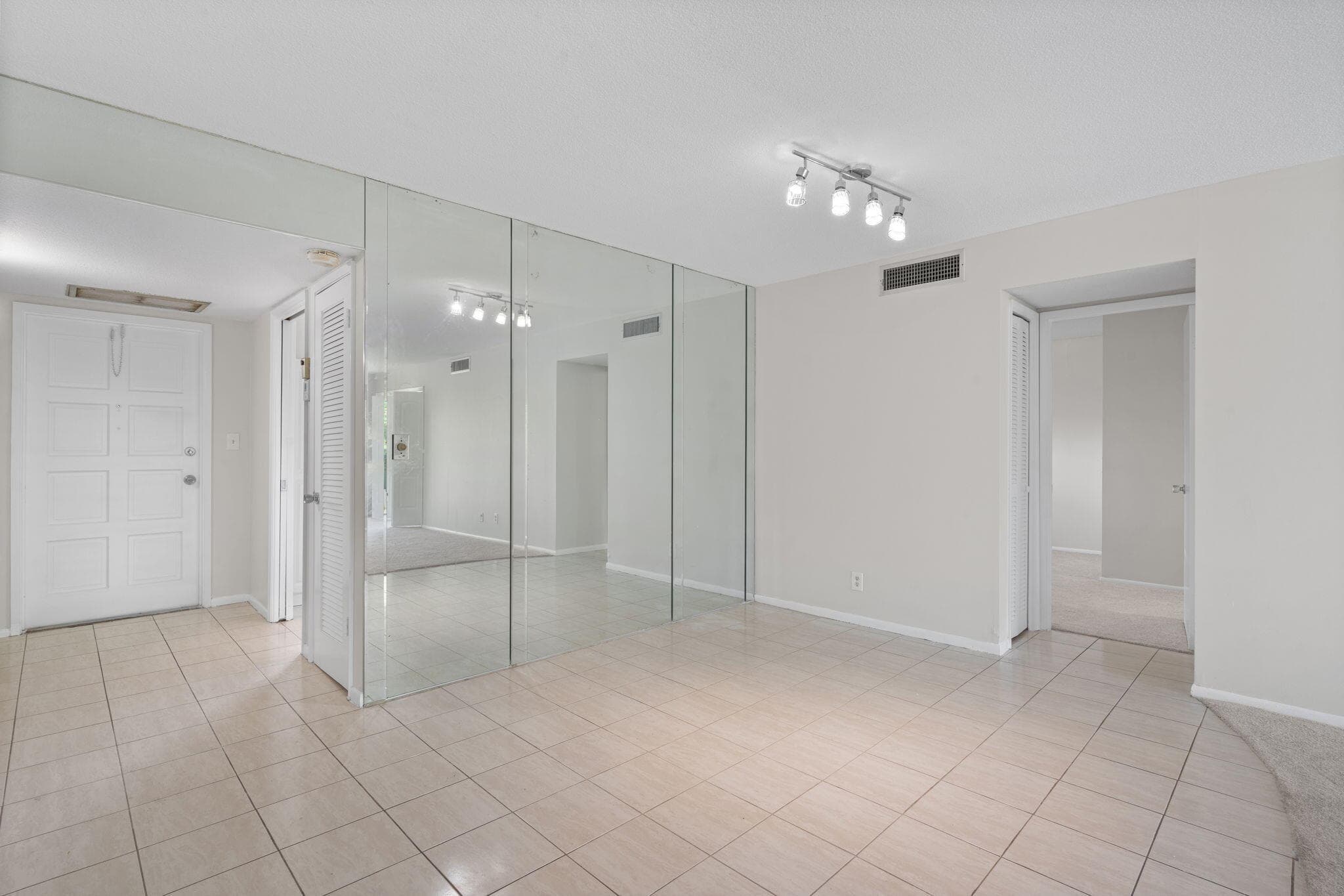 2650 S Course Drive Unit 308, Pompano Beach, FL 33069 — photo 8 of 41