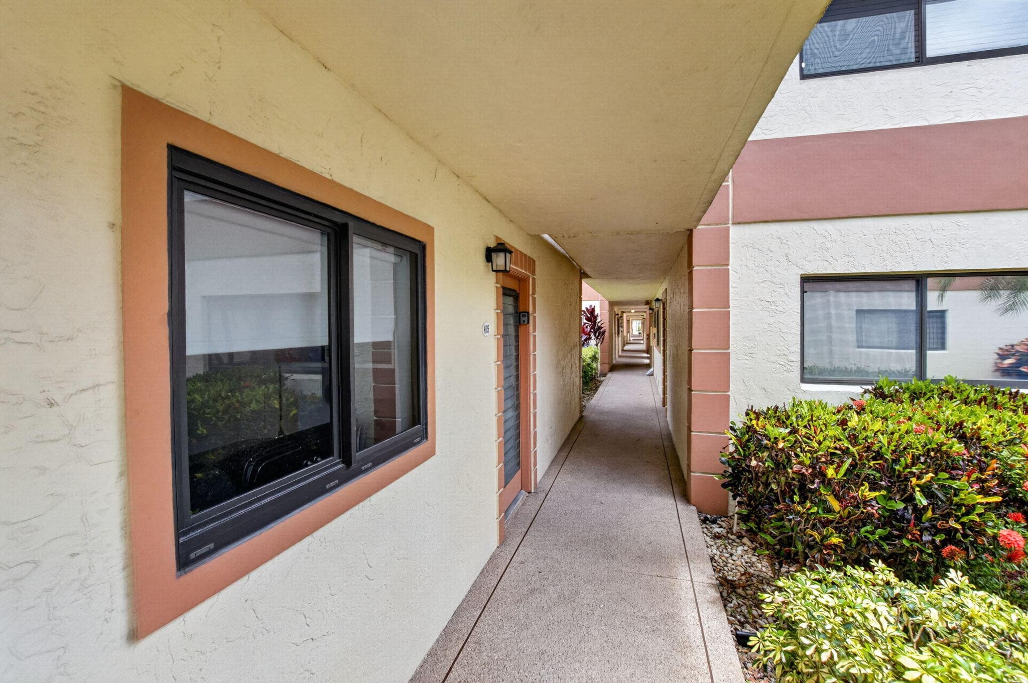 15401 Pembridge Avenue 15, Delray Beach, FL 33484 — photo 5 of 78
