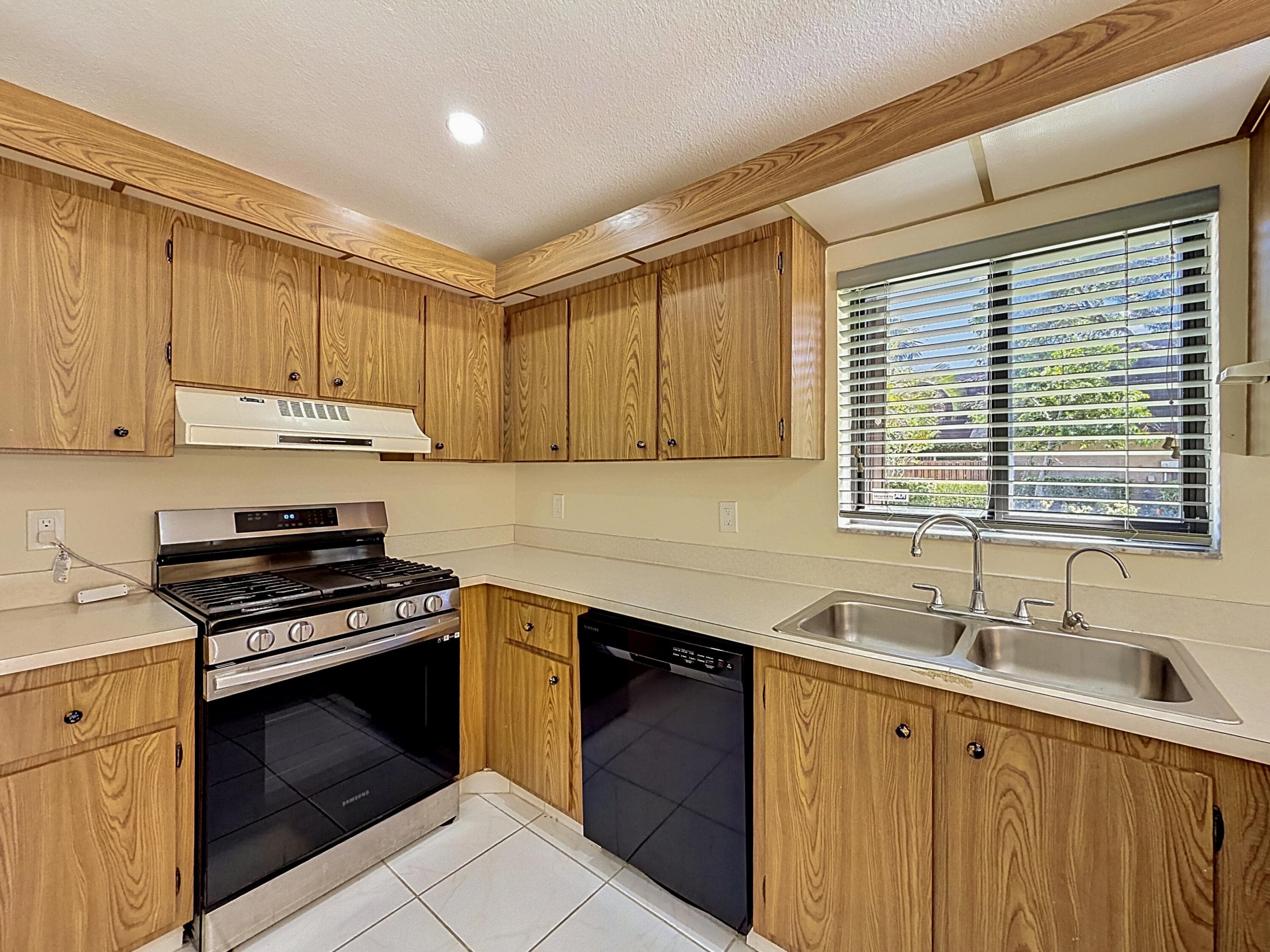 4644 Cherry Road, West Palm Beach, FL 33417 — photo 17 of 54