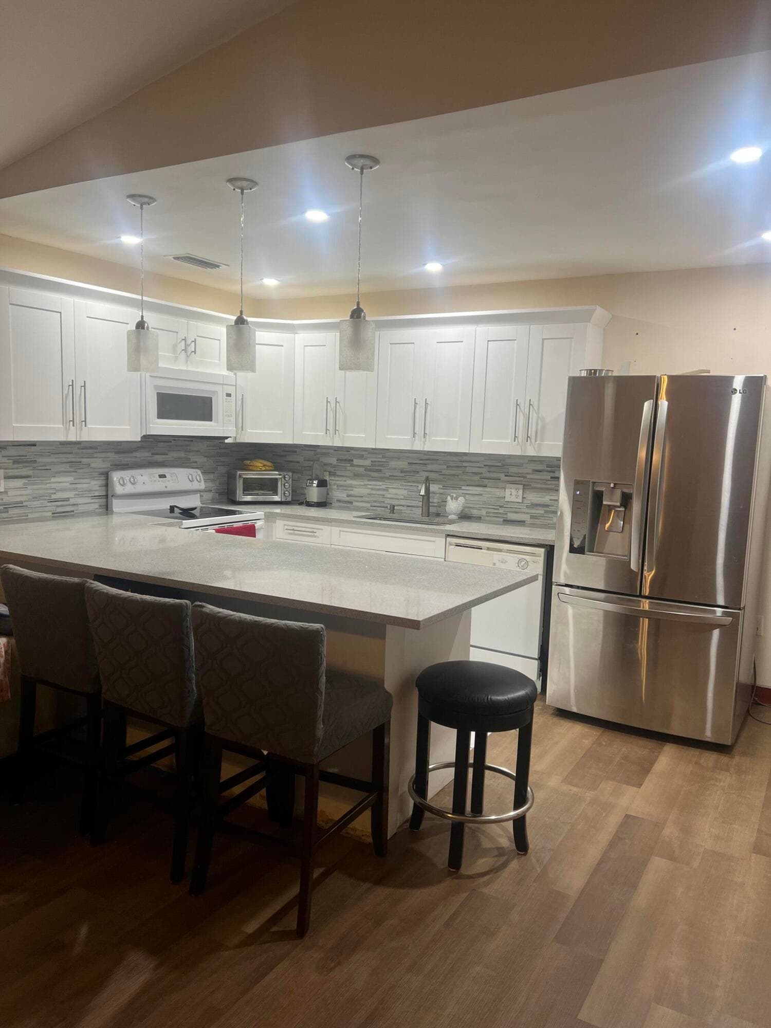 10758 NW 30th Place, Sunrise, FL 33322 — photo 2 of 9