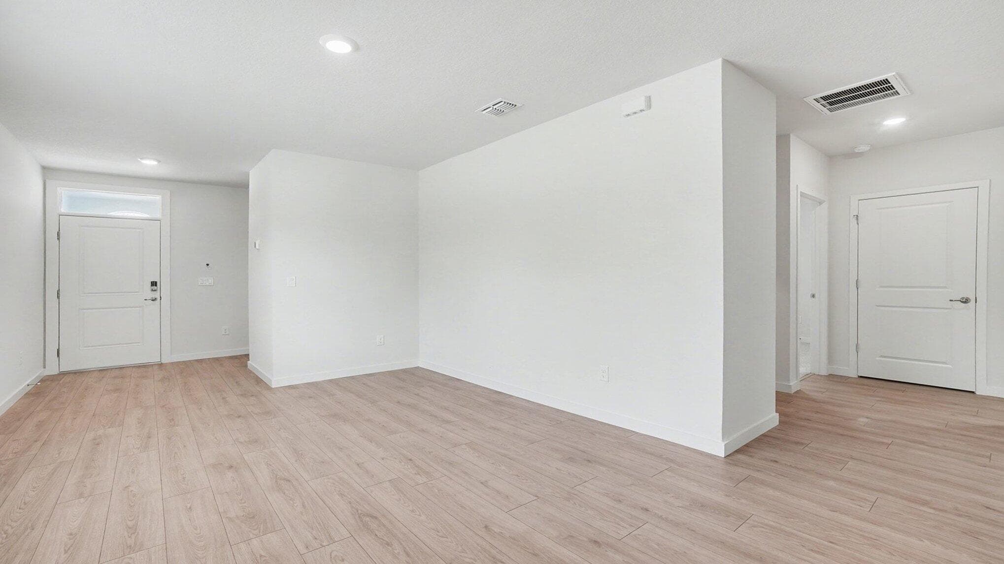 9597 Venetian Square, Vero Beach, FL 32966 — photo 2 of 23