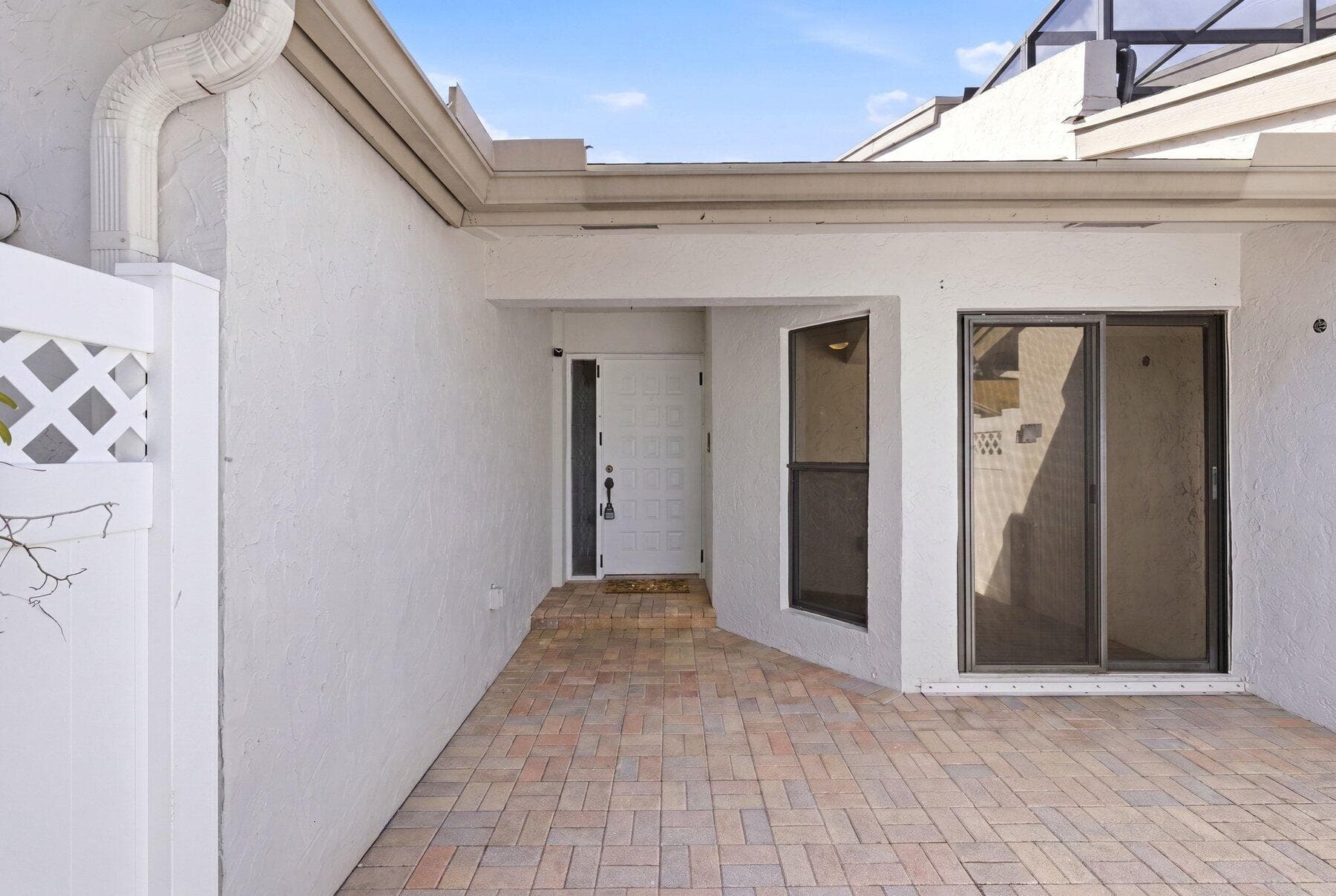 6670 Canary Palm Circle Unit 16, Boca Raton, FL 33433 — photo 2 of 26