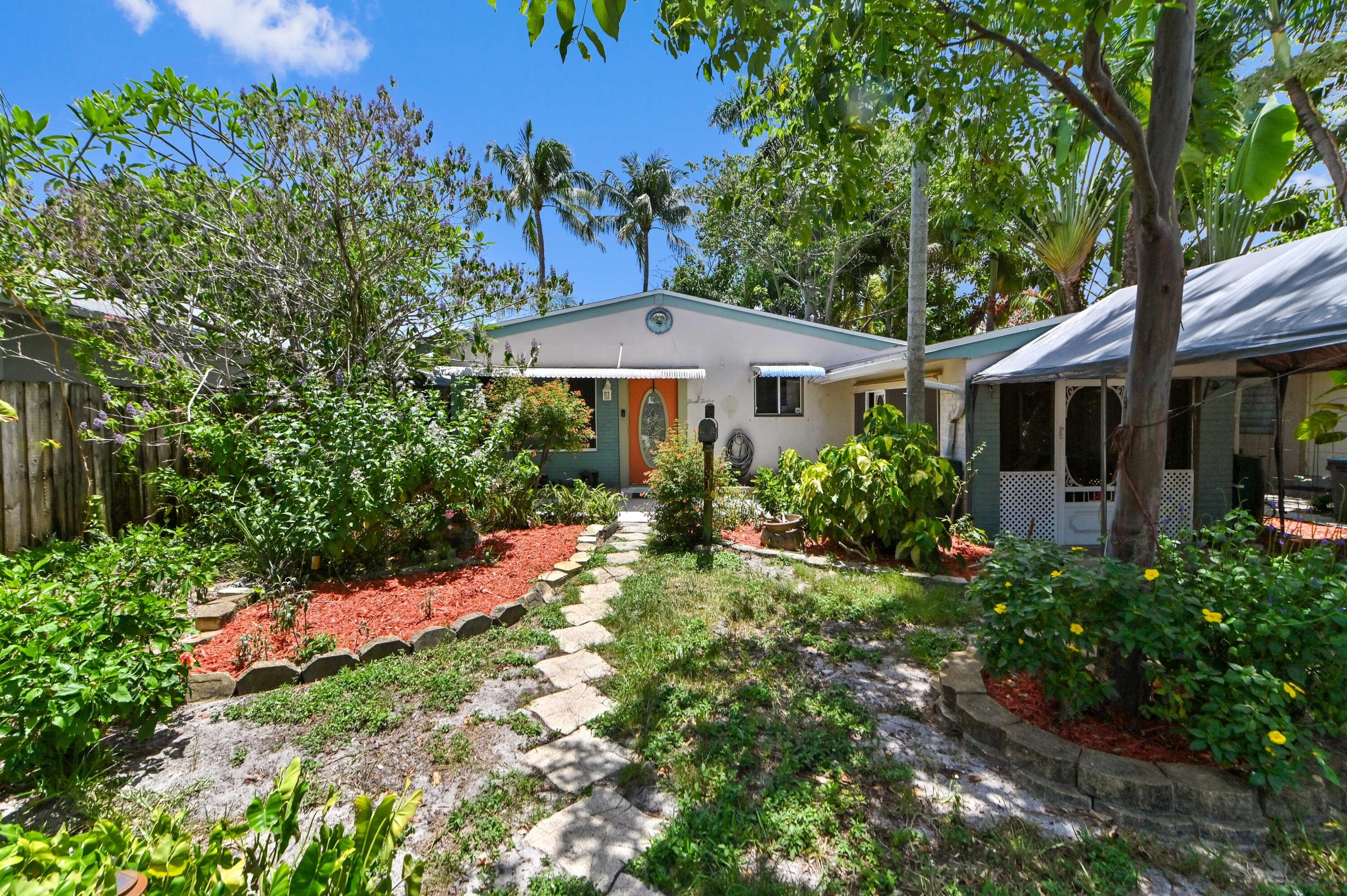 312 SW 22nd Street, Fort Lauderdale, FL 33315 — photo 1 of 26