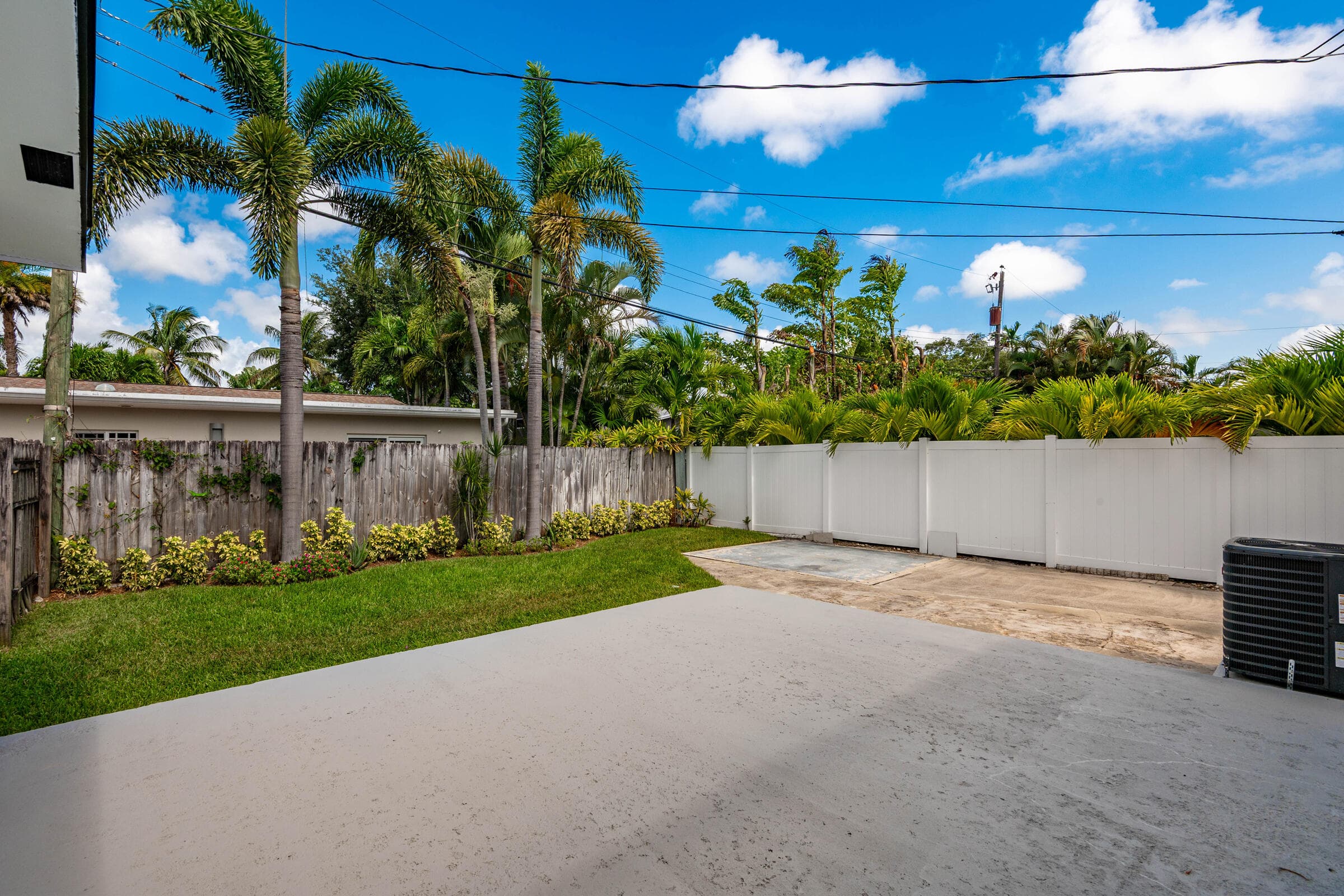 2733 NE 6th Avenue, Wilton Manors, FL 33334 — photo 23 of 47