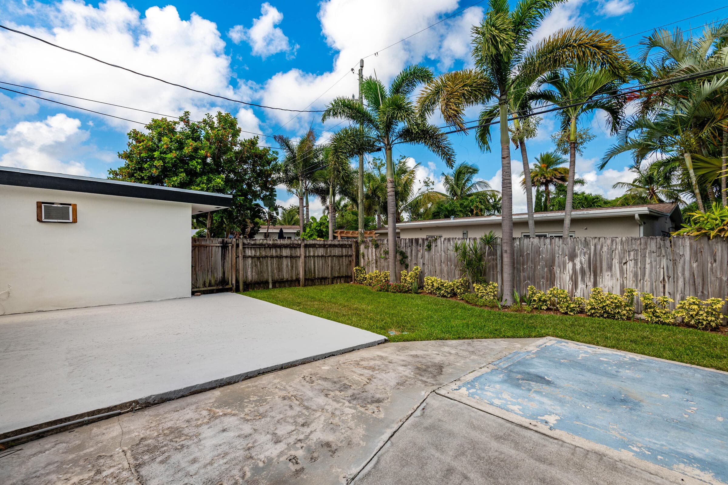 2733 NE 6th Avenue, Wilton Manors, FL 33334 — photo 24 of 47