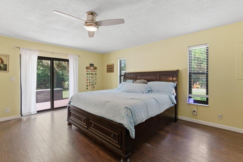 16888 Hialeah Drive W, The Acreage, FL 33470 — photo 21 of 56